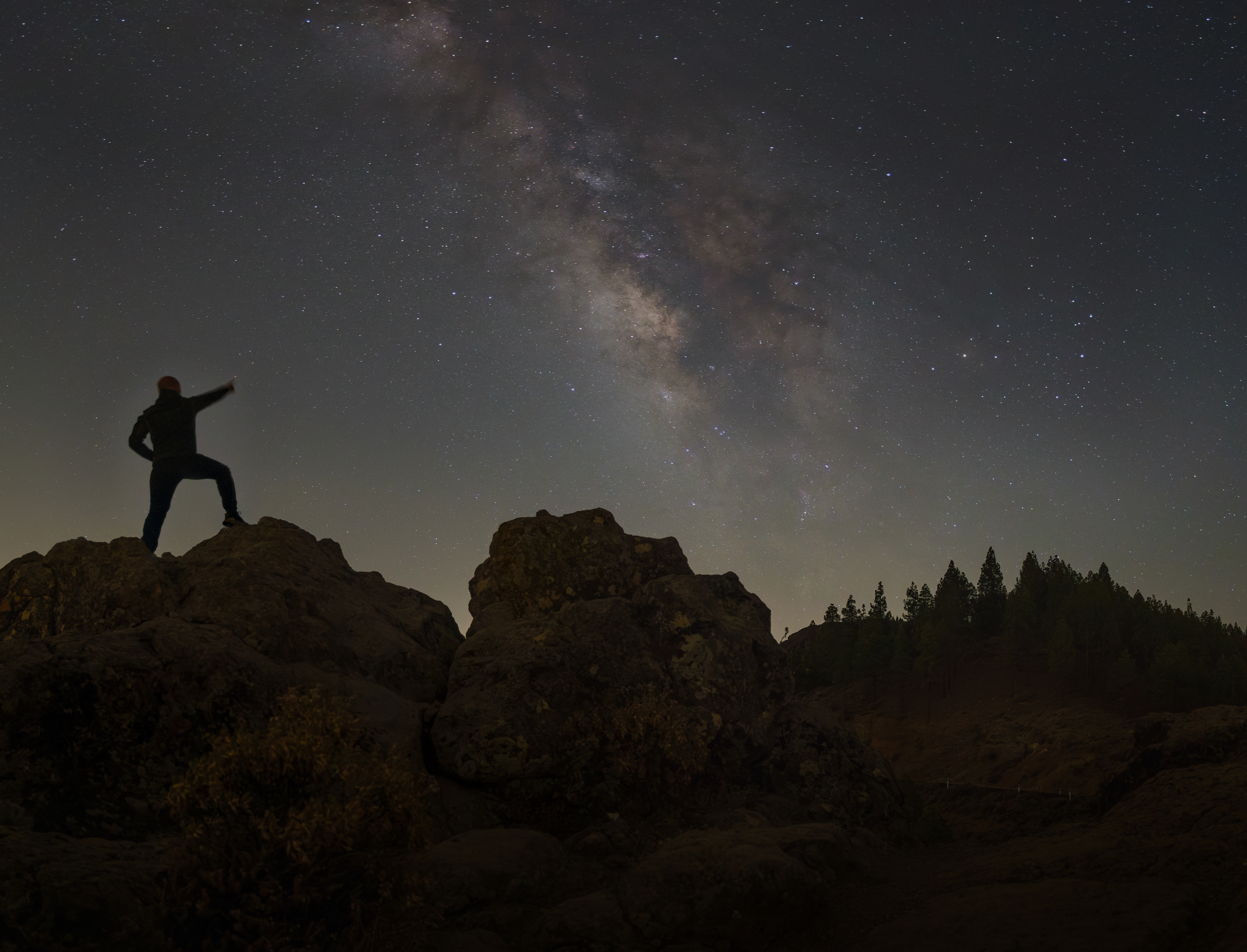 Señalando las estrellas - Mirador Presa de los Hornos