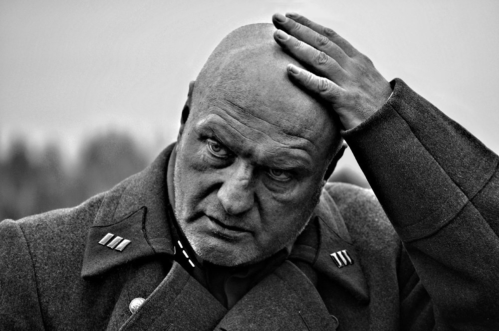 Александр Балуев
