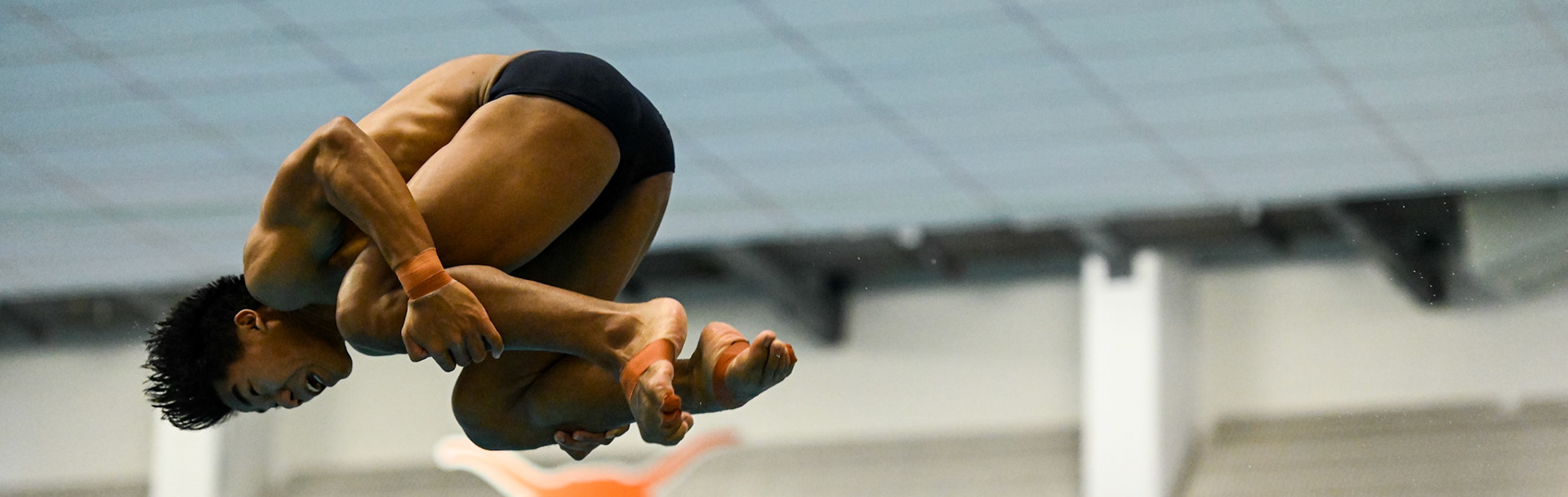 Graduate student Jordan Windle took first place in the 1-meter prelims on at the Texas Diving Invitational with a score of 398.60.