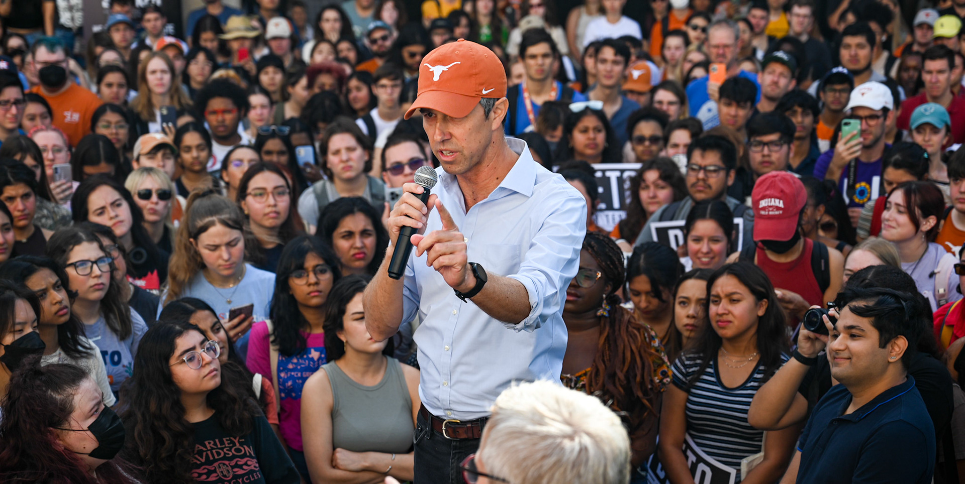 Beto O'Rouke speaks to UT students at the LBJ school the morning of Sept. 26, 2022.