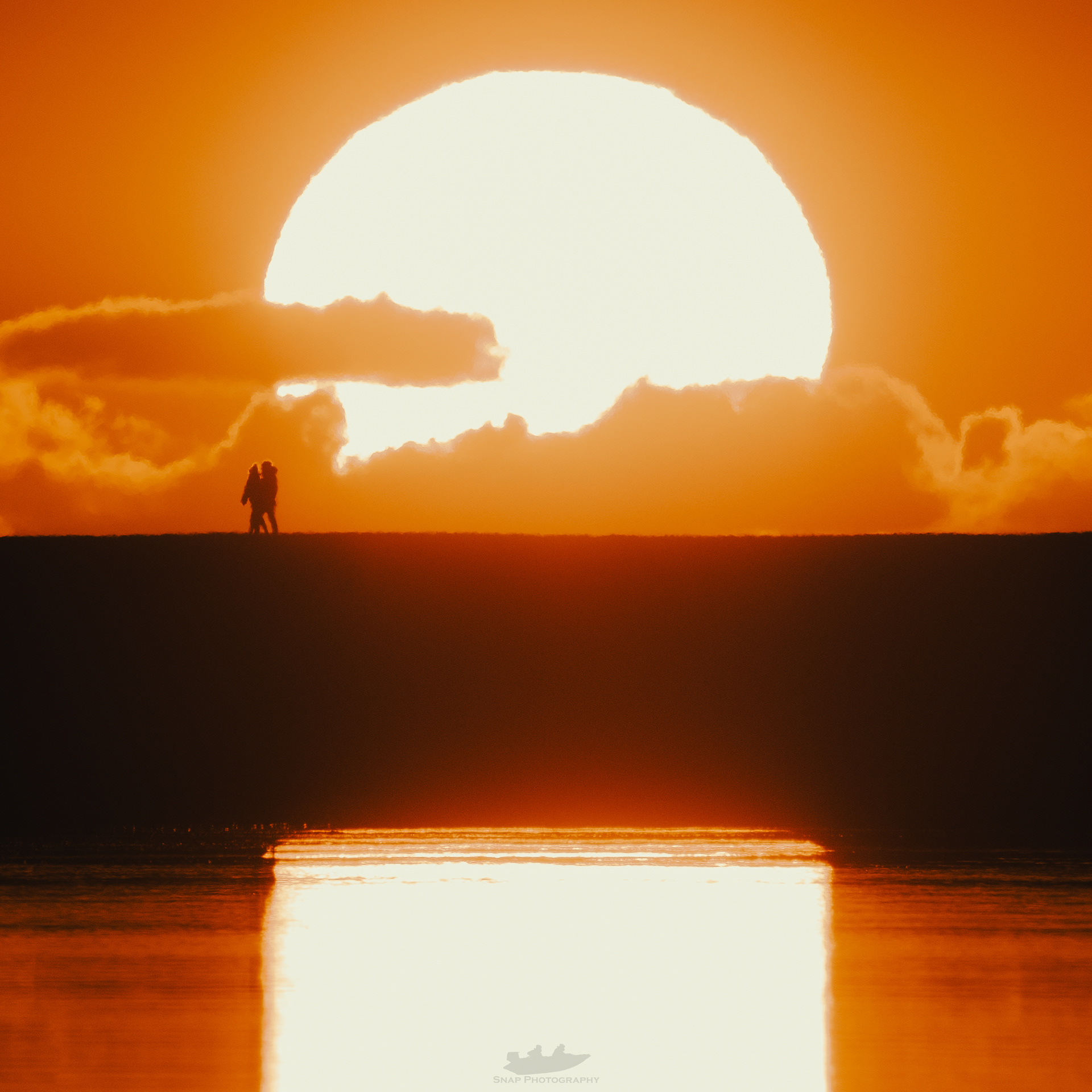 Winter sunset strolls 