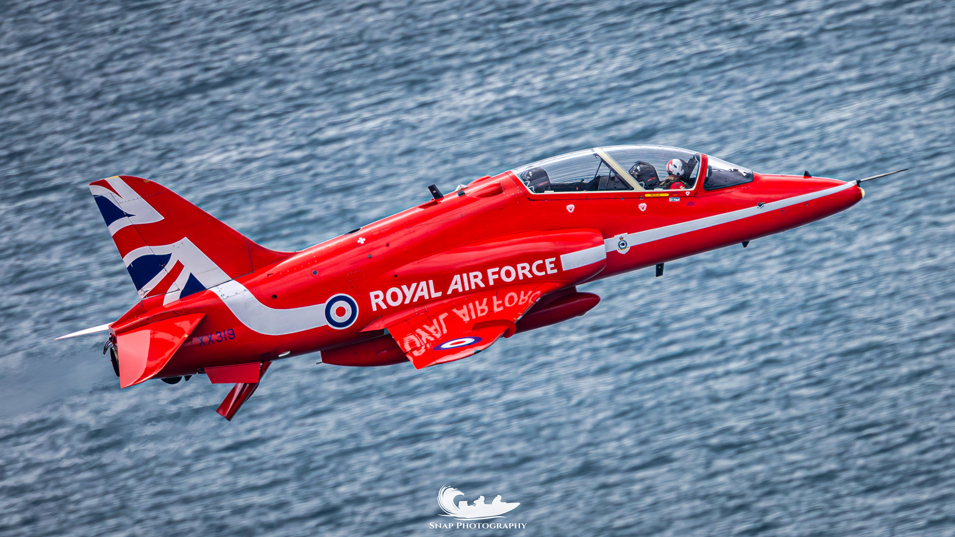 Swanage Red Arrows display