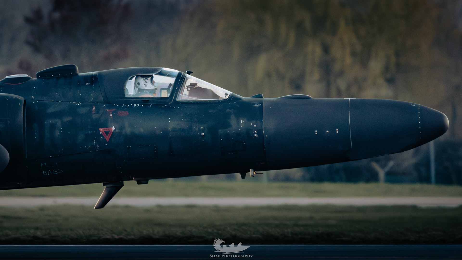 U2 Dragon lady landing at RAF Fairford