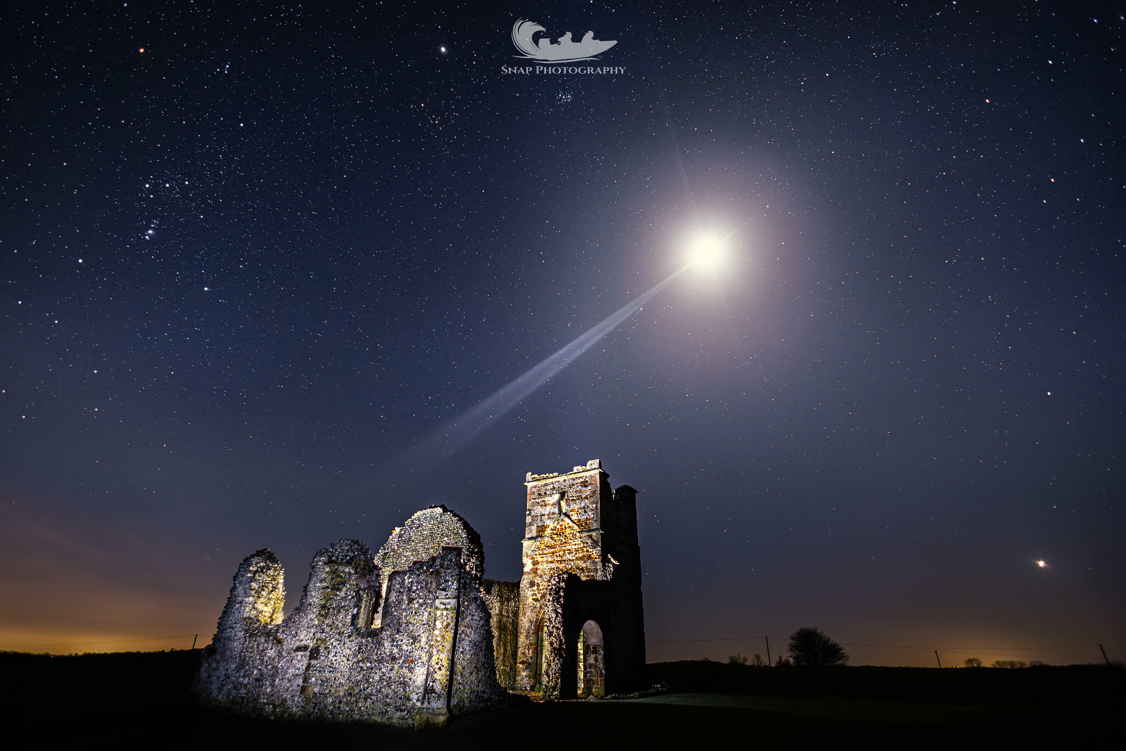 Knowlton church under the planets