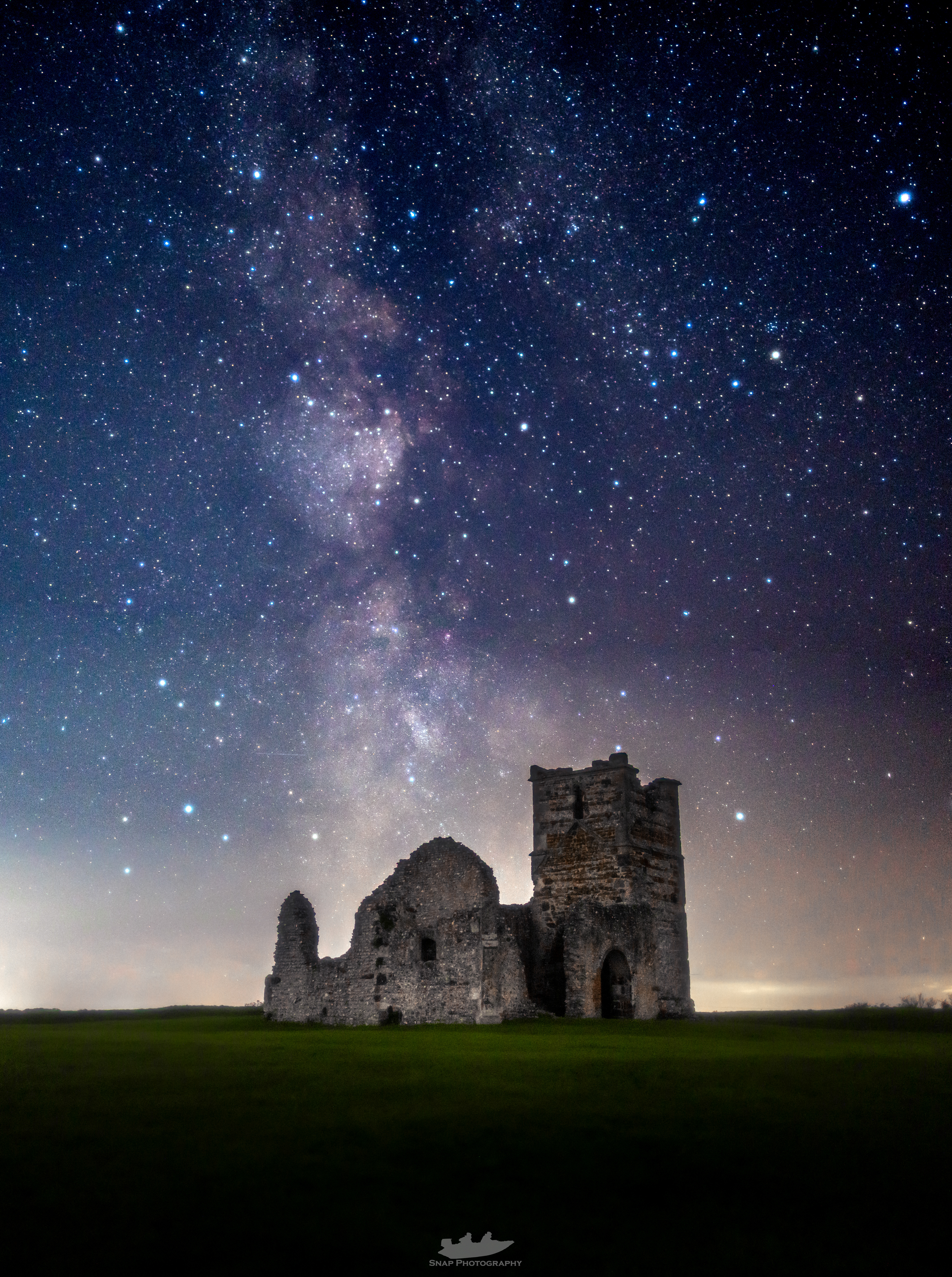 Milky way over Knowlton church