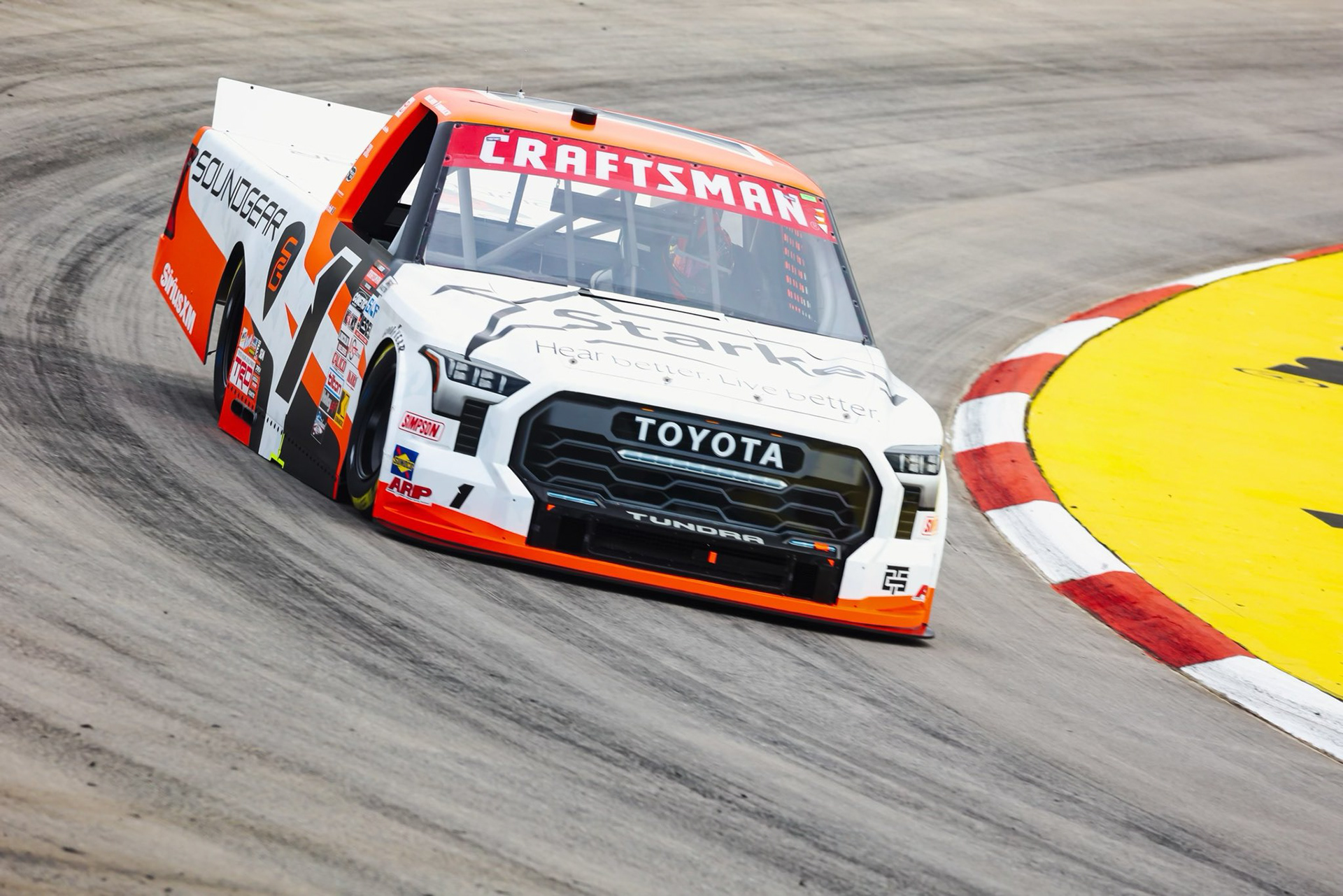 Martinsville - Turn 4