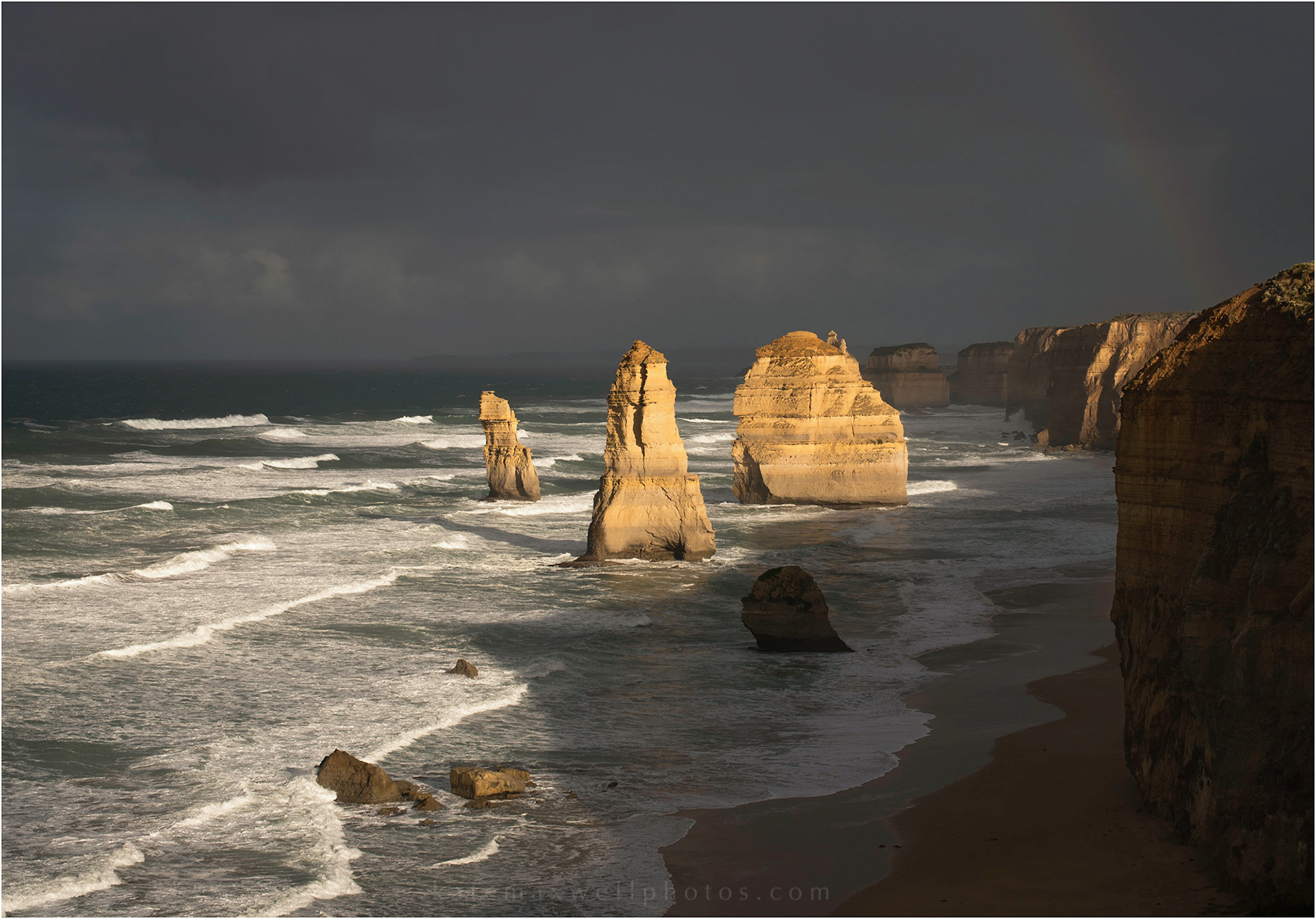 Stormy Apostles, Australia