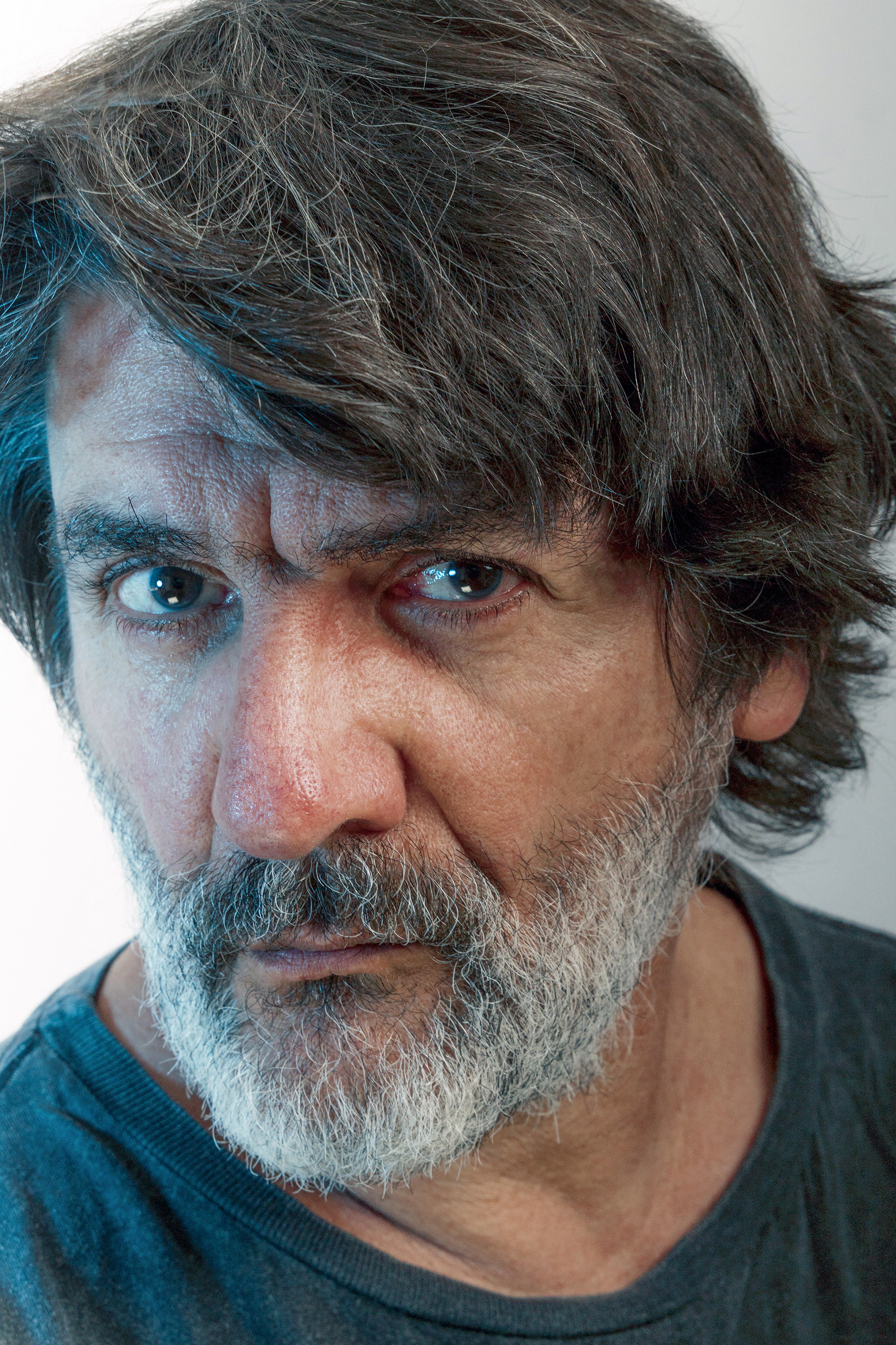 César Troncoso para @identikit.uy