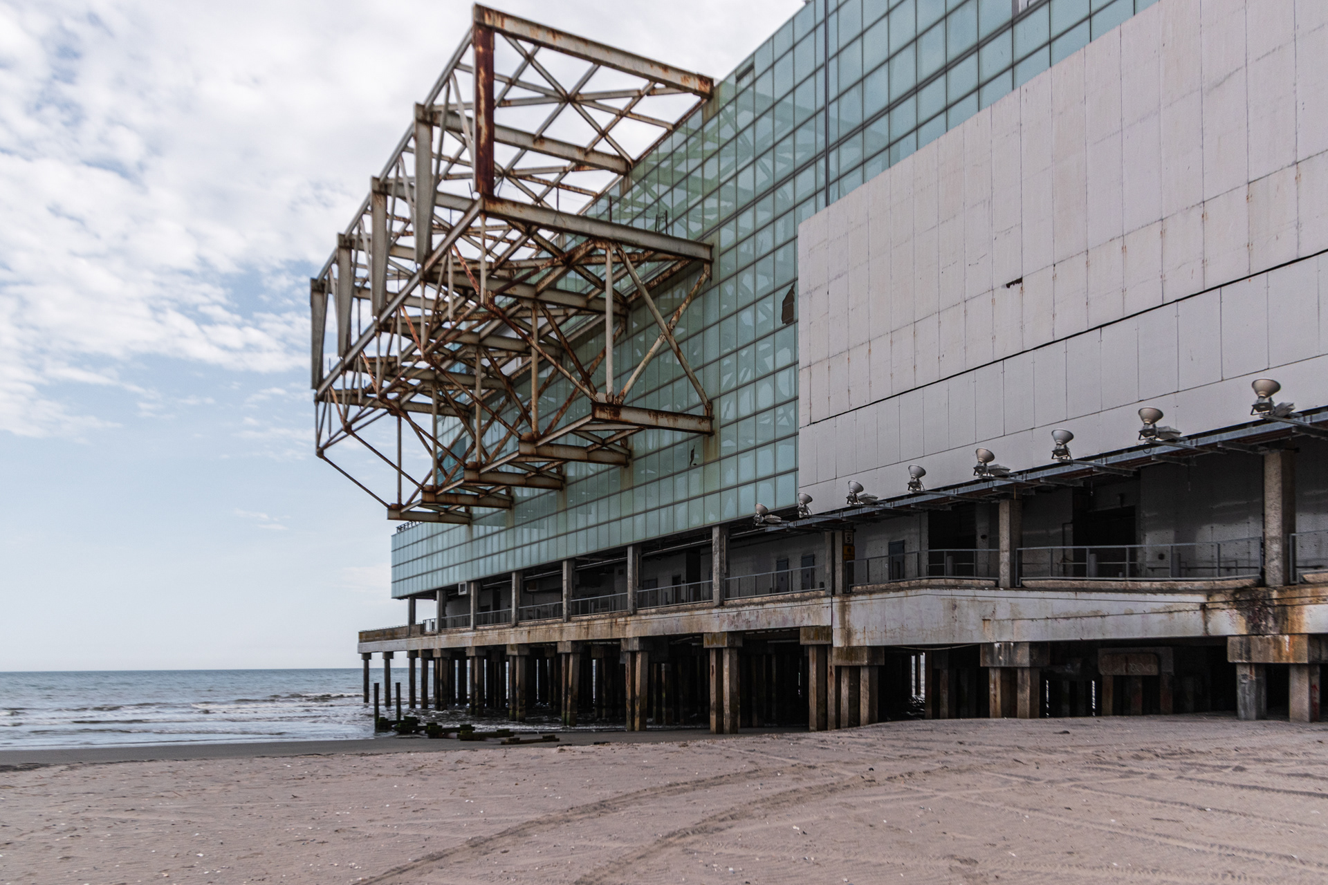 Playground Million Dollar Pier