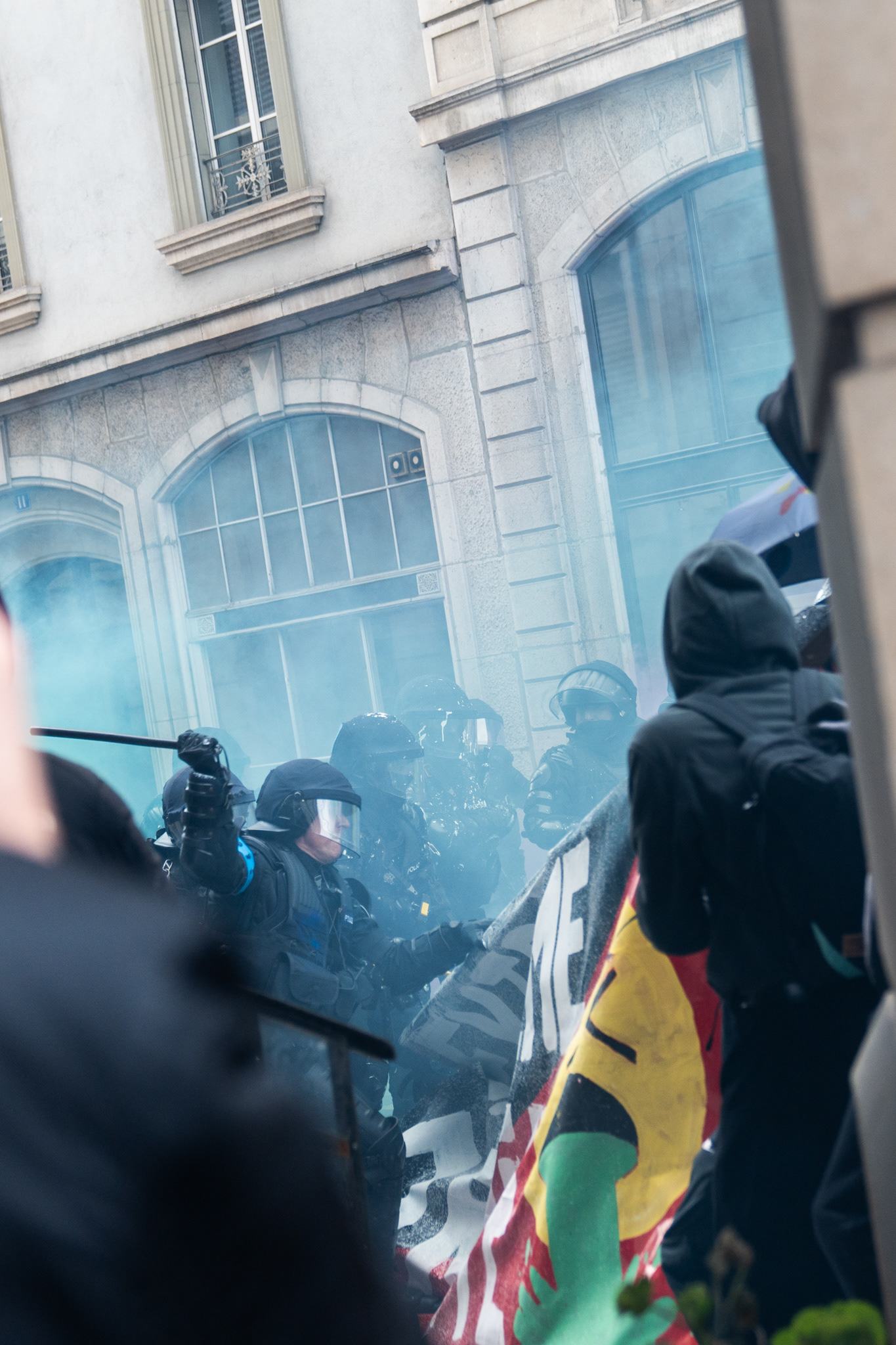 2023 -Contre le parti d’extrême droite UDC