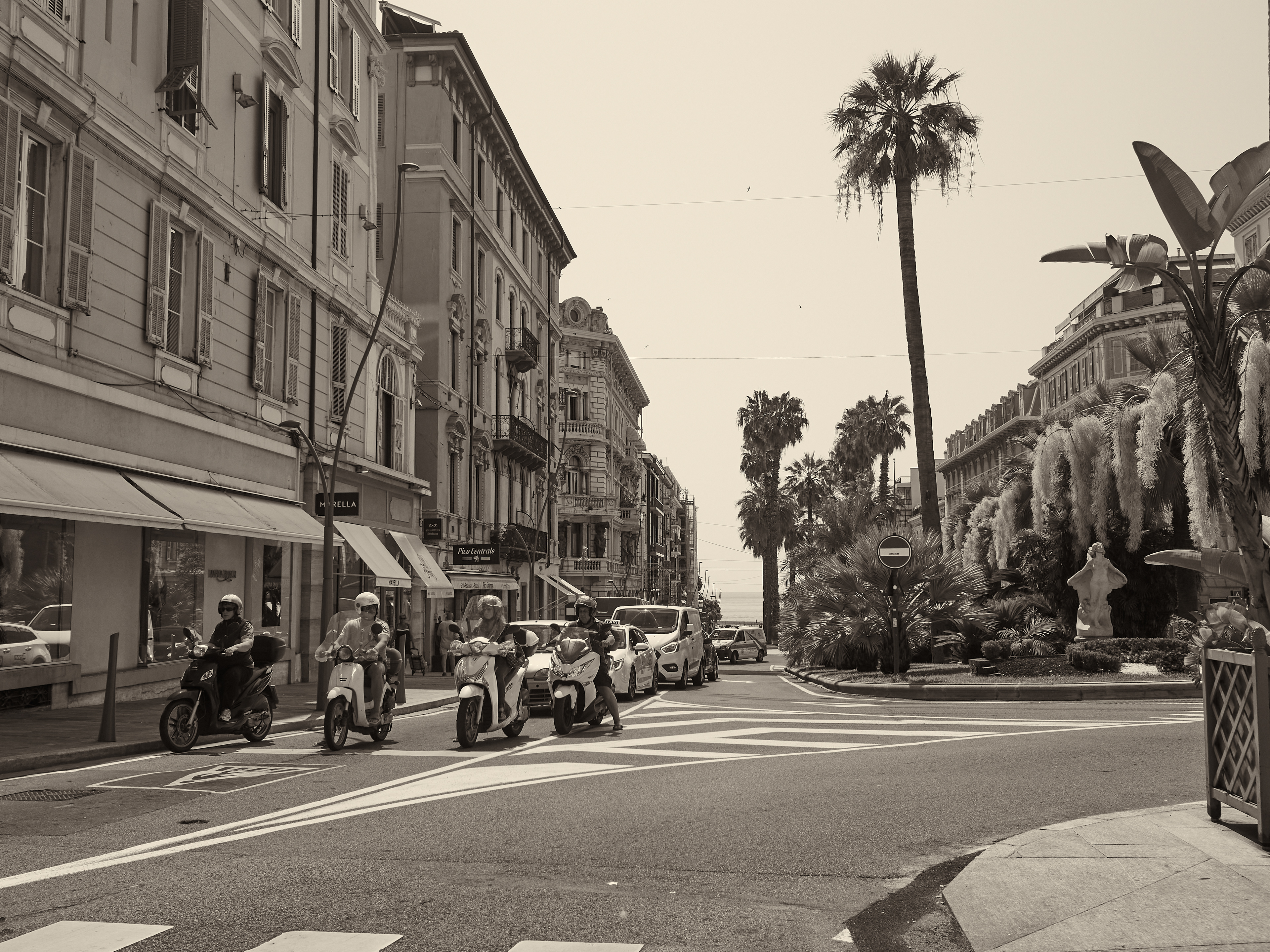 Via Feraldi 2/10