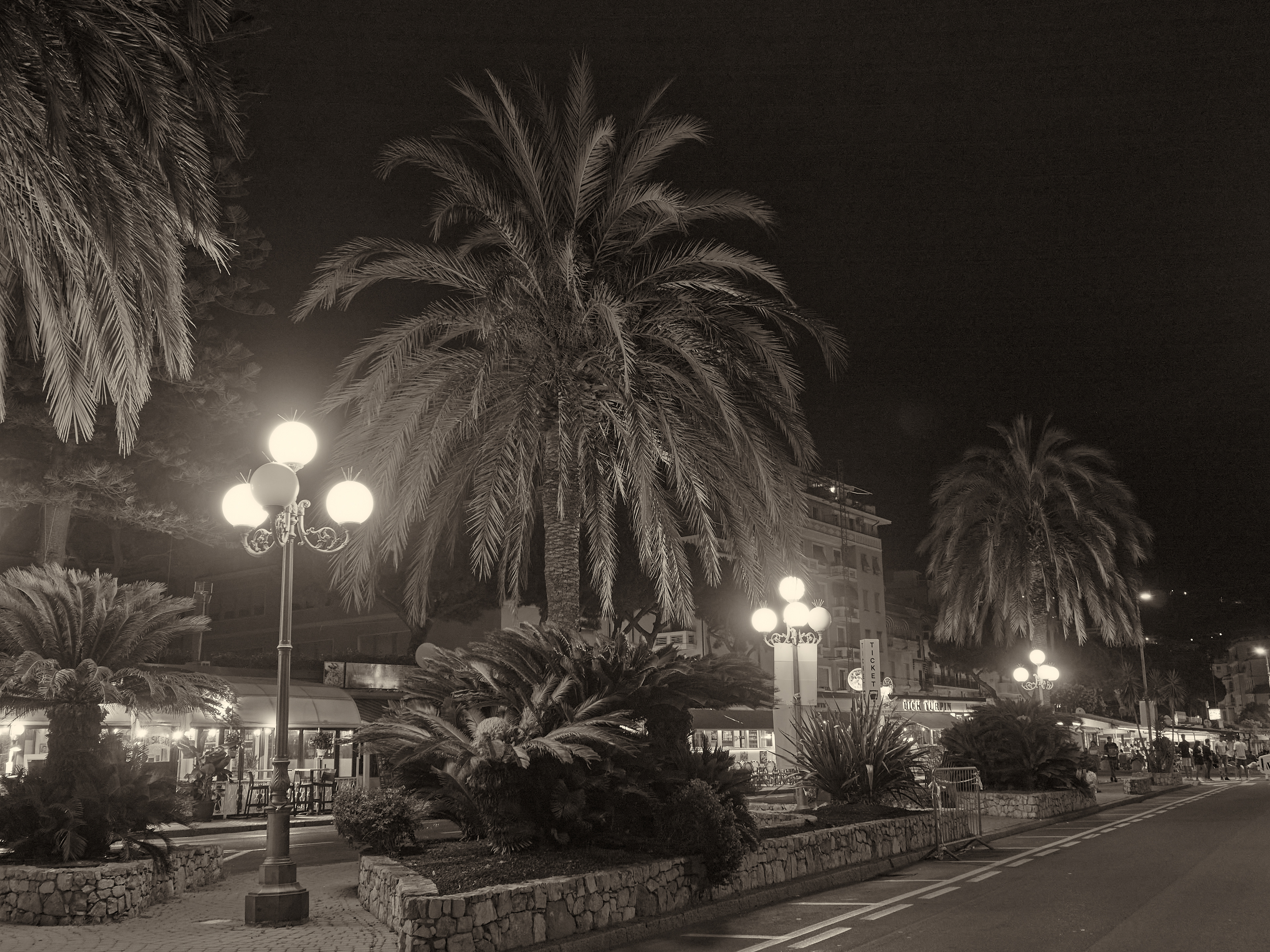Boulevard 1/15