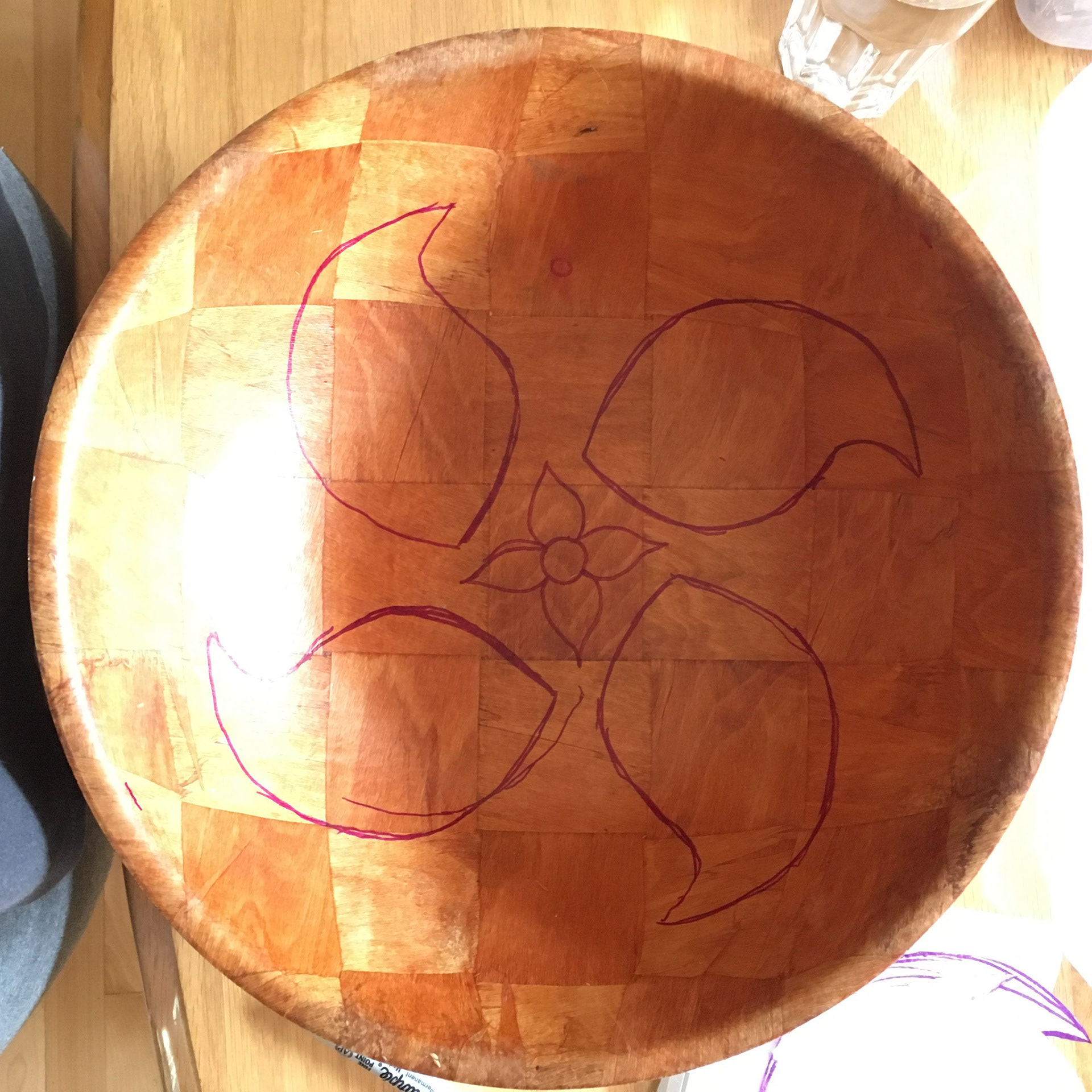 Original bowl with outlines