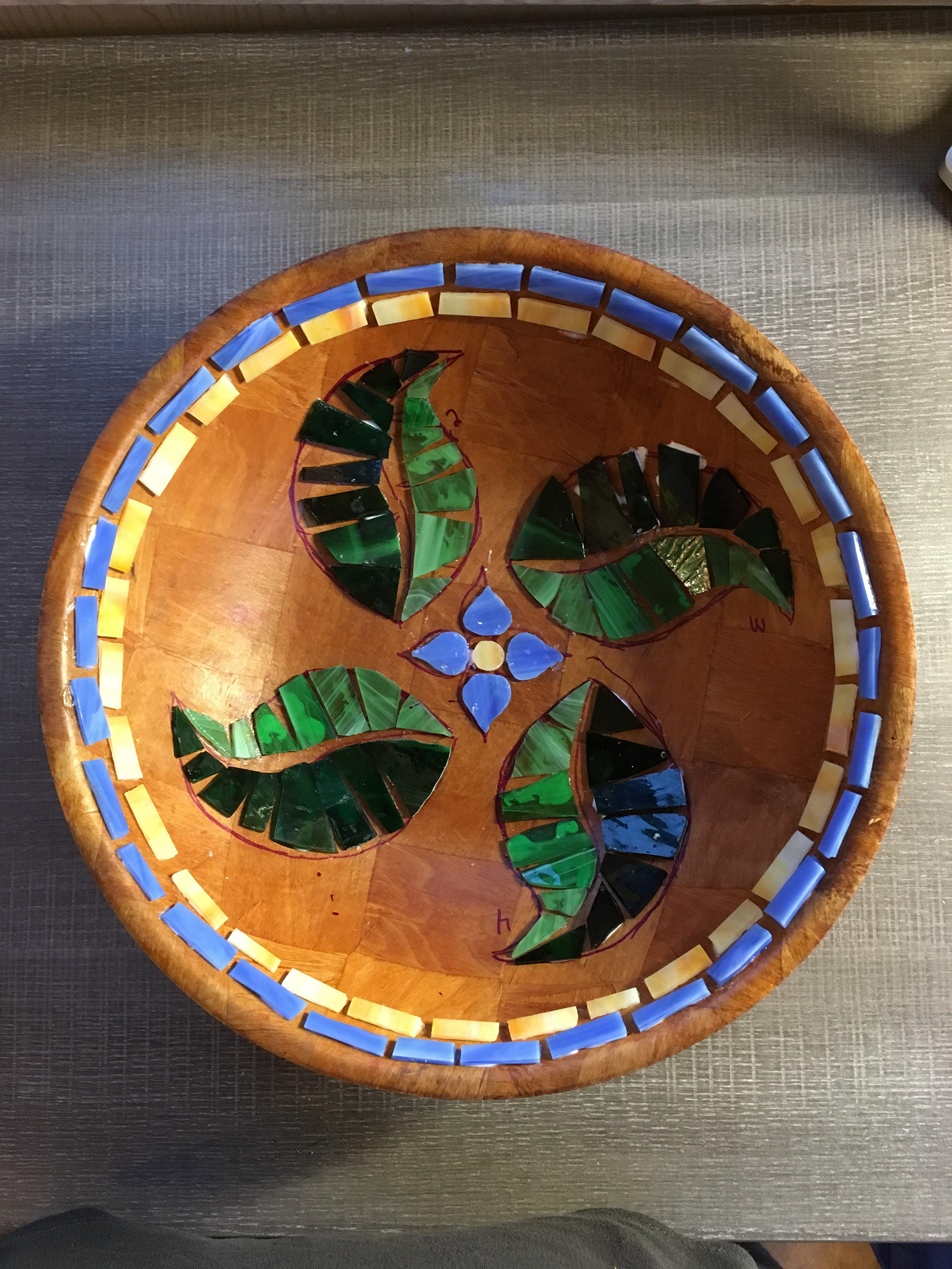 Primary pieces are glued to the bowl
