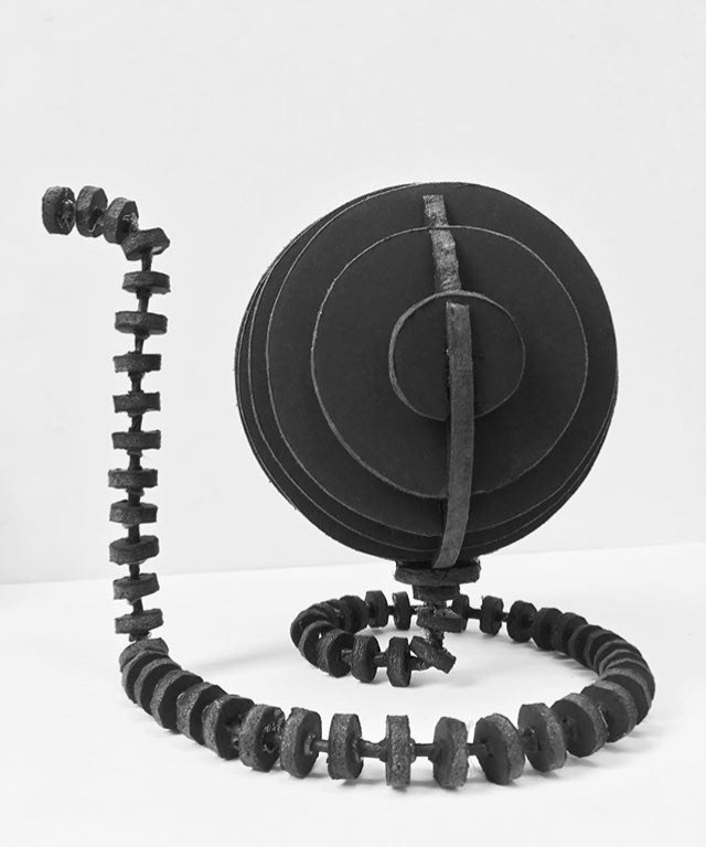 Side view of the final visual form model.