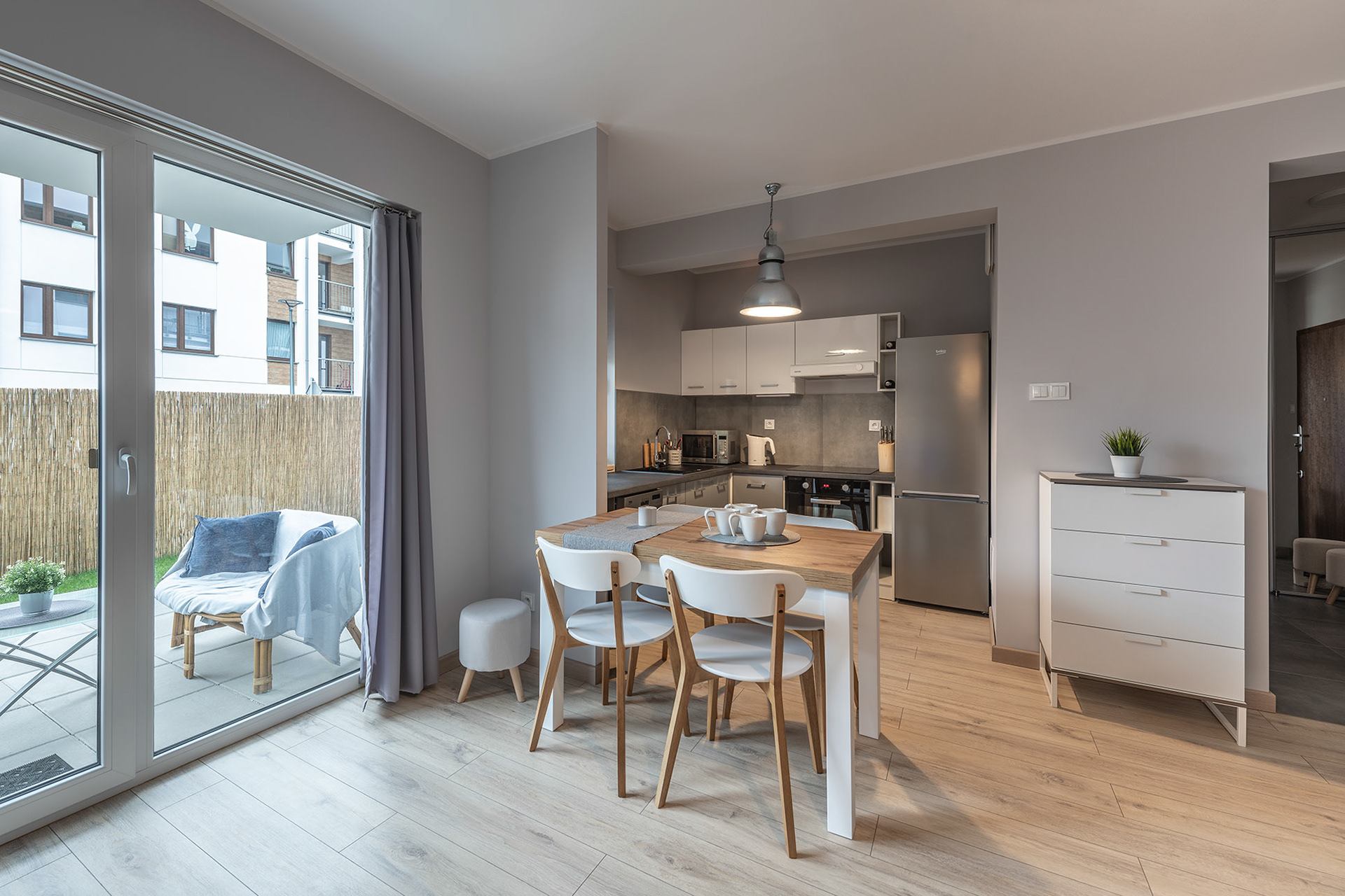 Fotomotiva Kawalerka w Poznaniu pokój dzienny