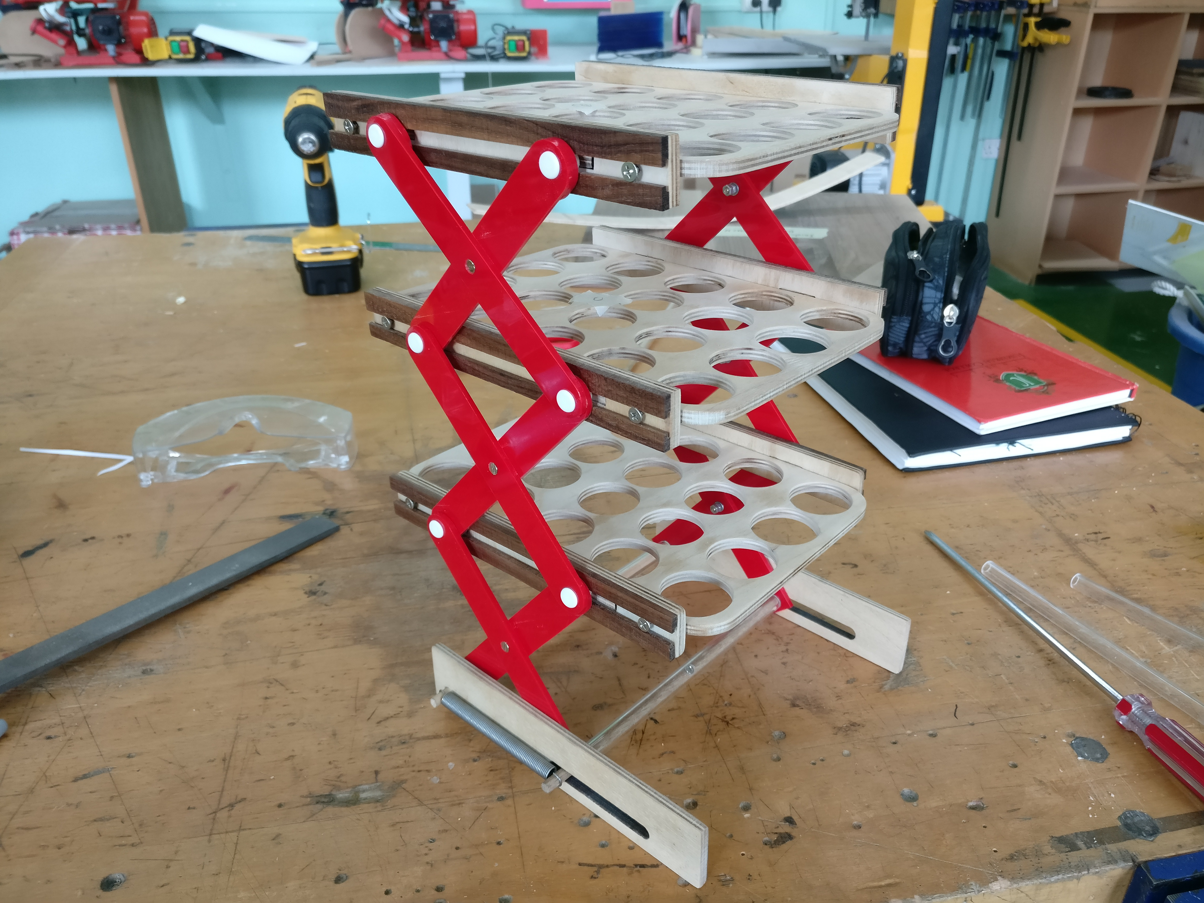 Final mechanism with improved parts