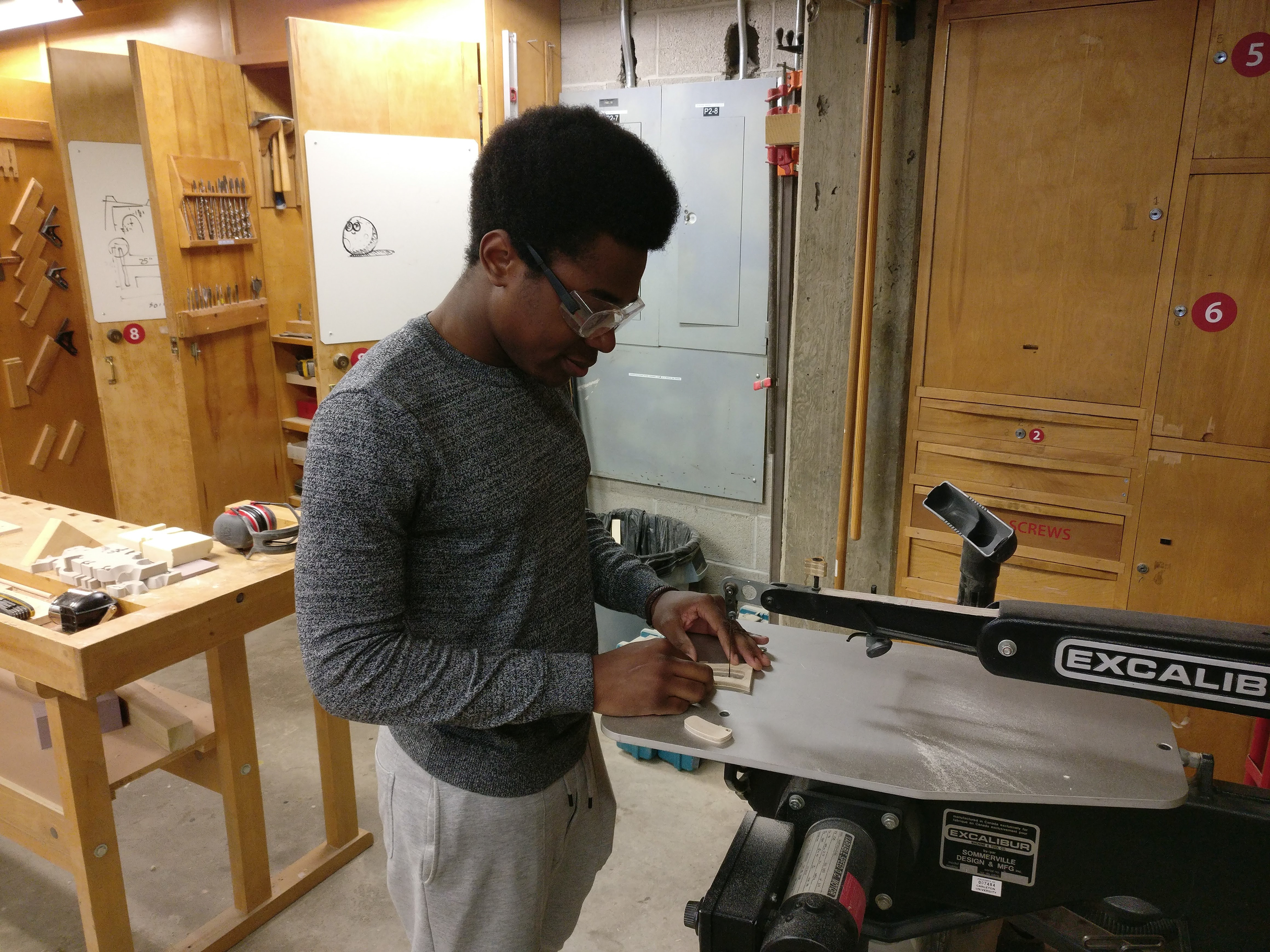 Making a blade that is more comfortable to hold