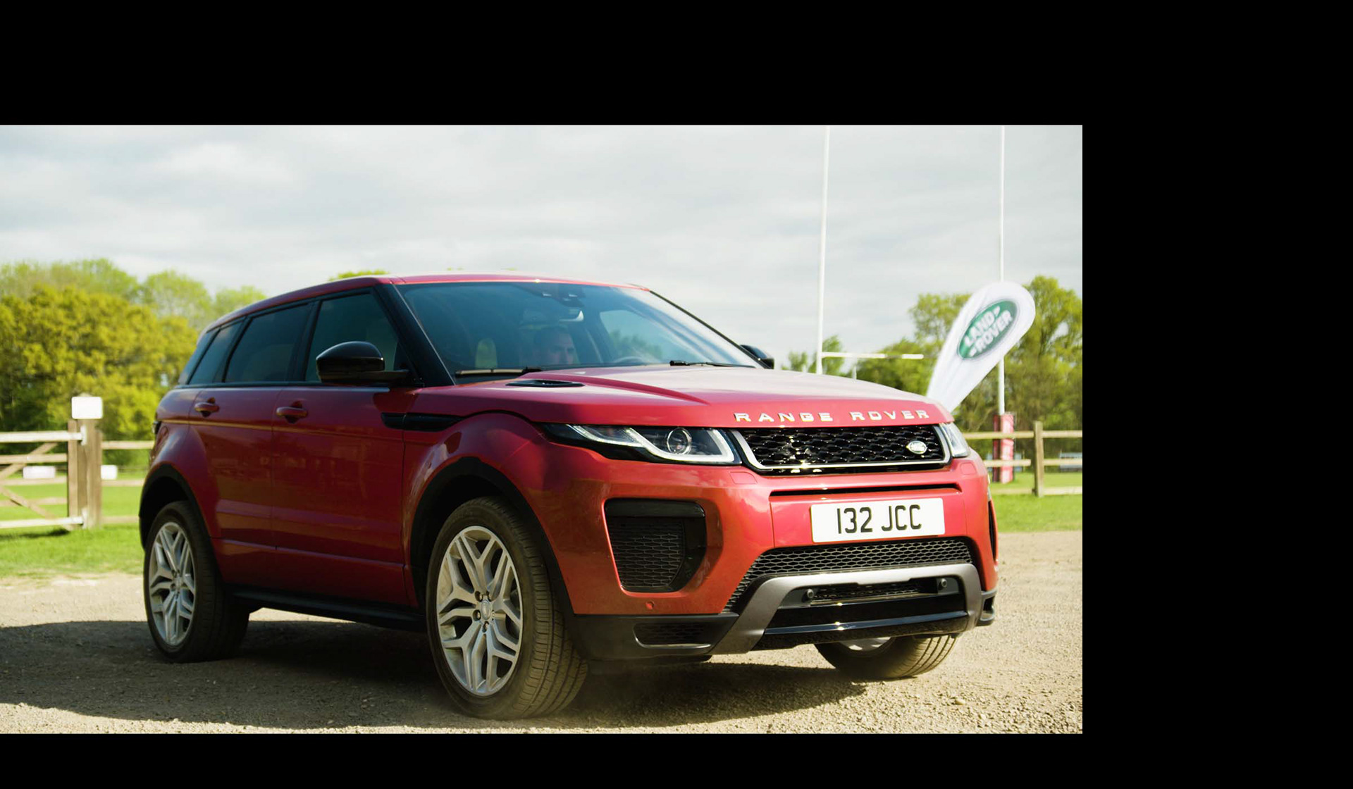 Original framing of shot - insufficient space for caption/graphics