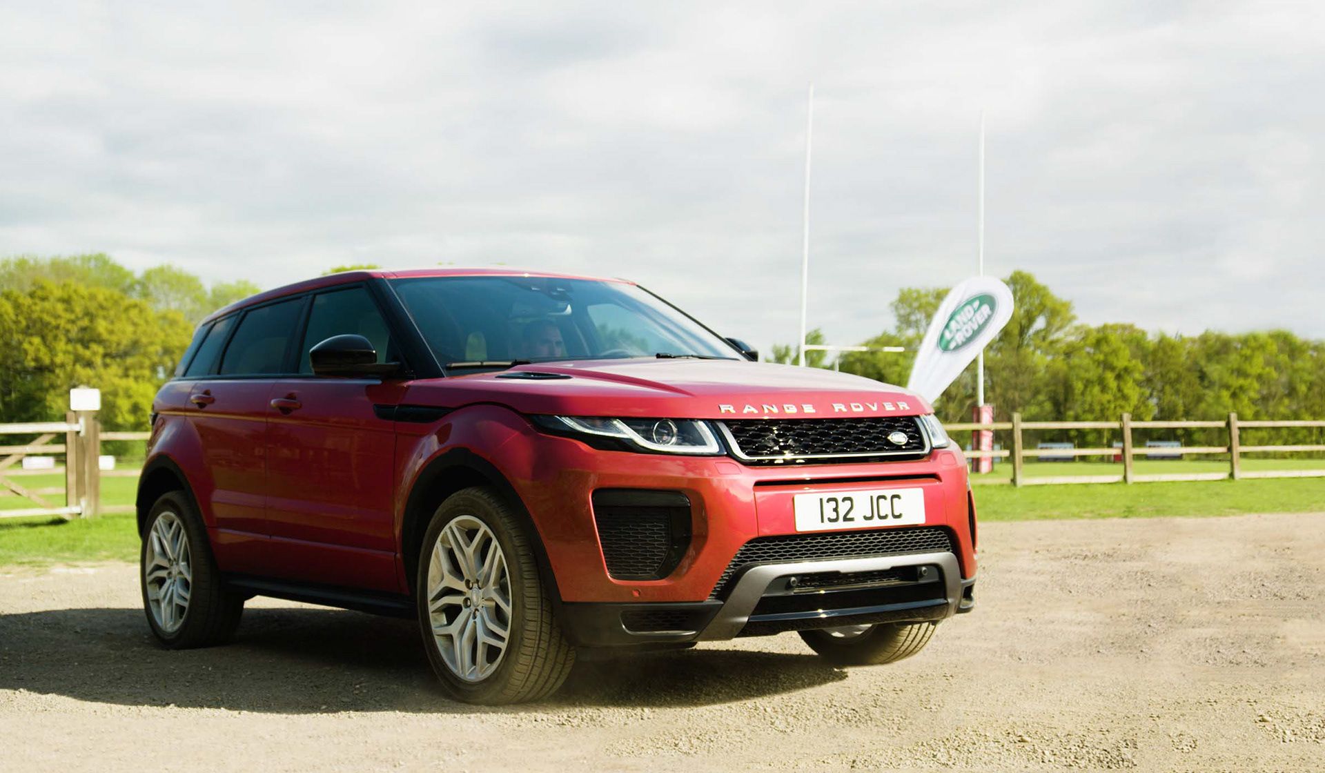 Revised framing with extra background that I created and tracked in