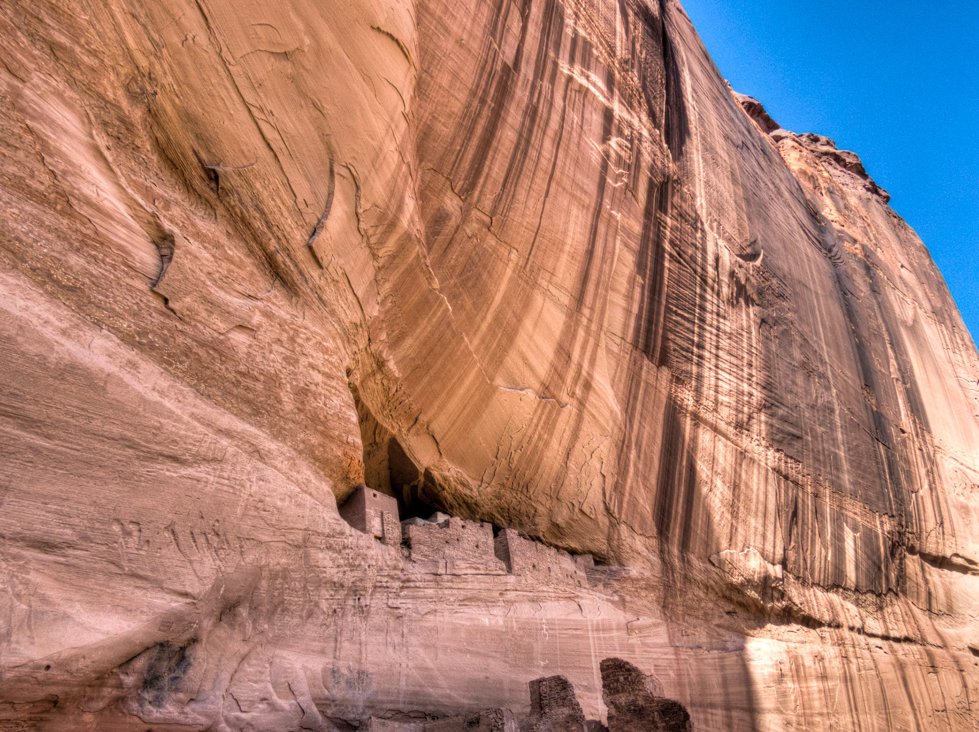 The White House - An ancient Anasazi Dwelling Complexin the Canyon De Chelly