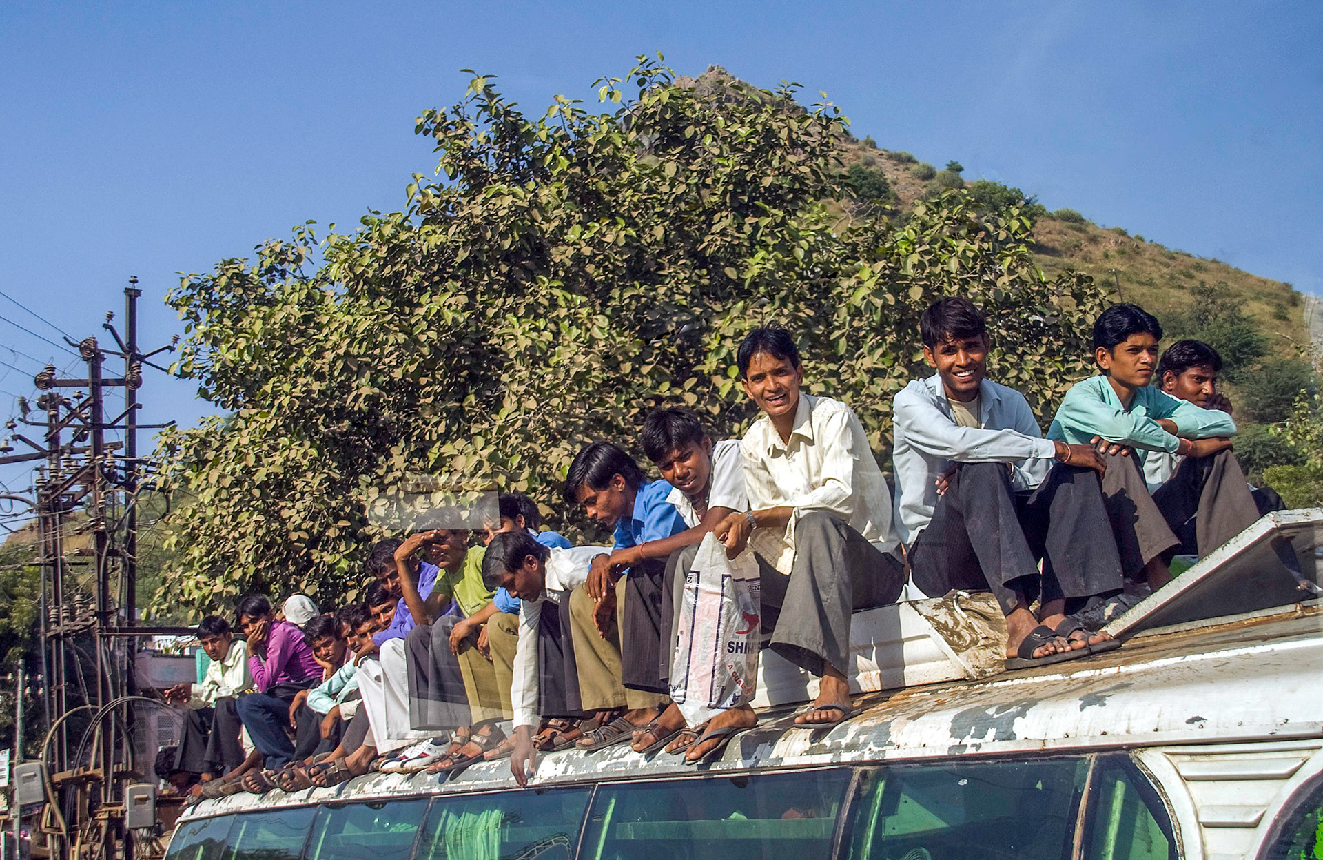 A double decgker bus - Agra to Rathnambore