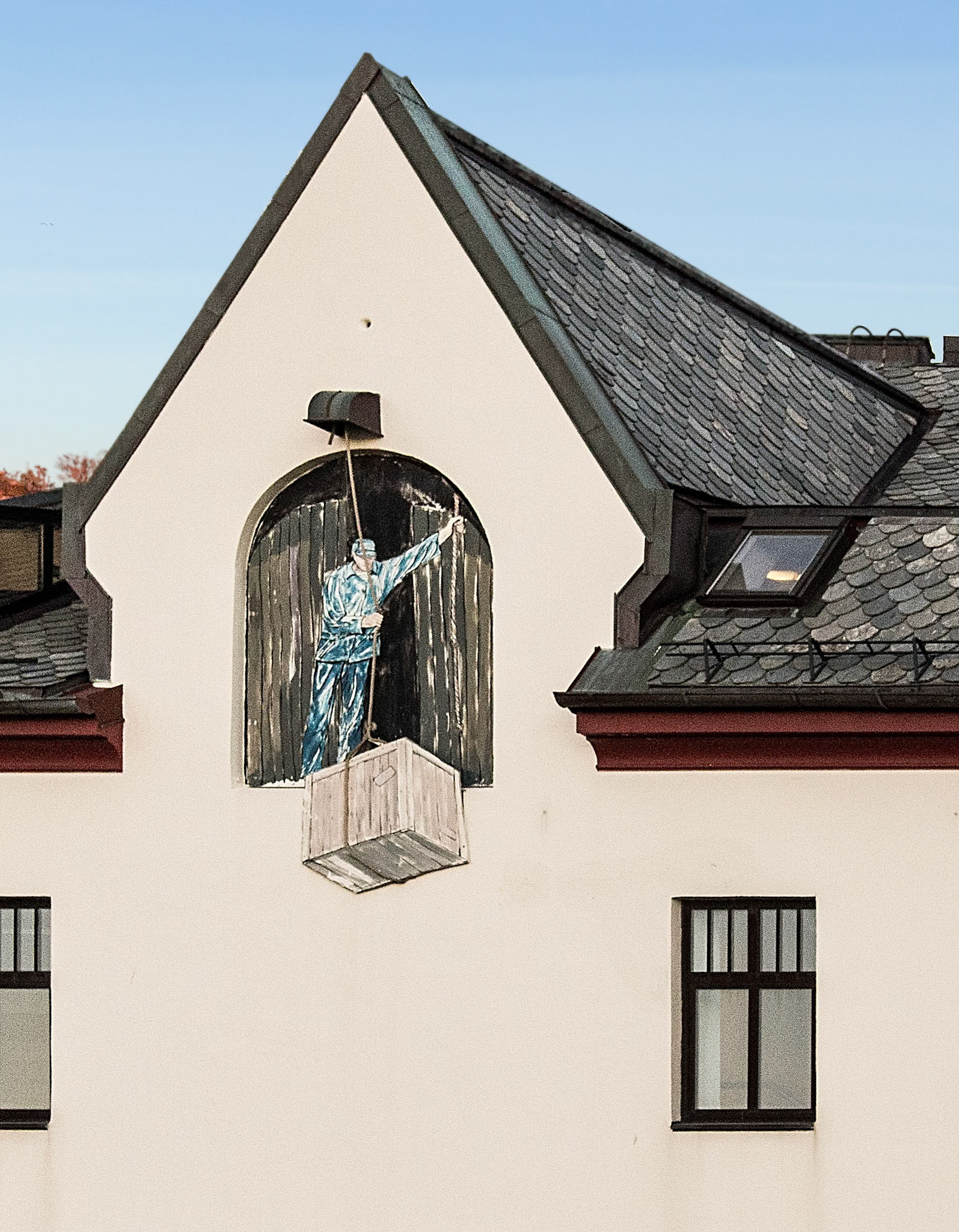 Mural on the inner harbour of Ålesund