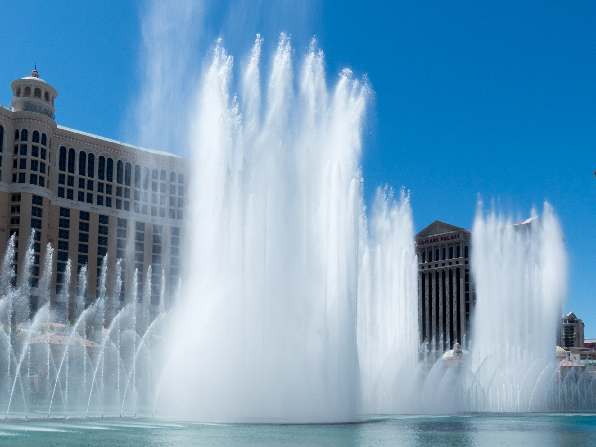 One of the best features of Las Vegas - fountains that respond to music being played over high fidelity speakers