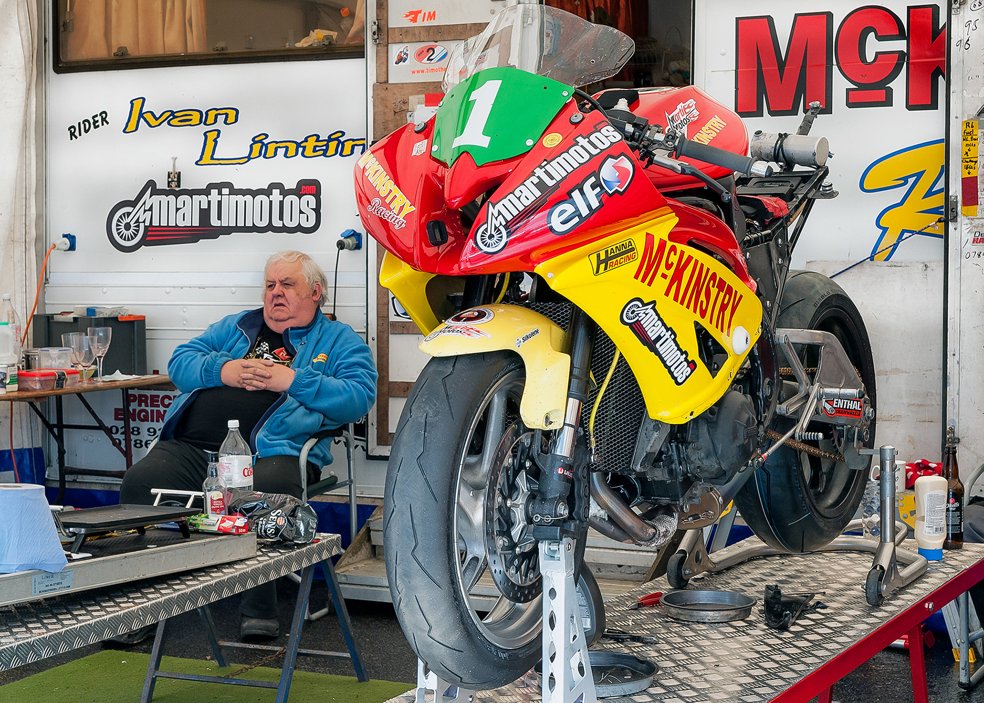 Isle of Man Pits are 'old school'
