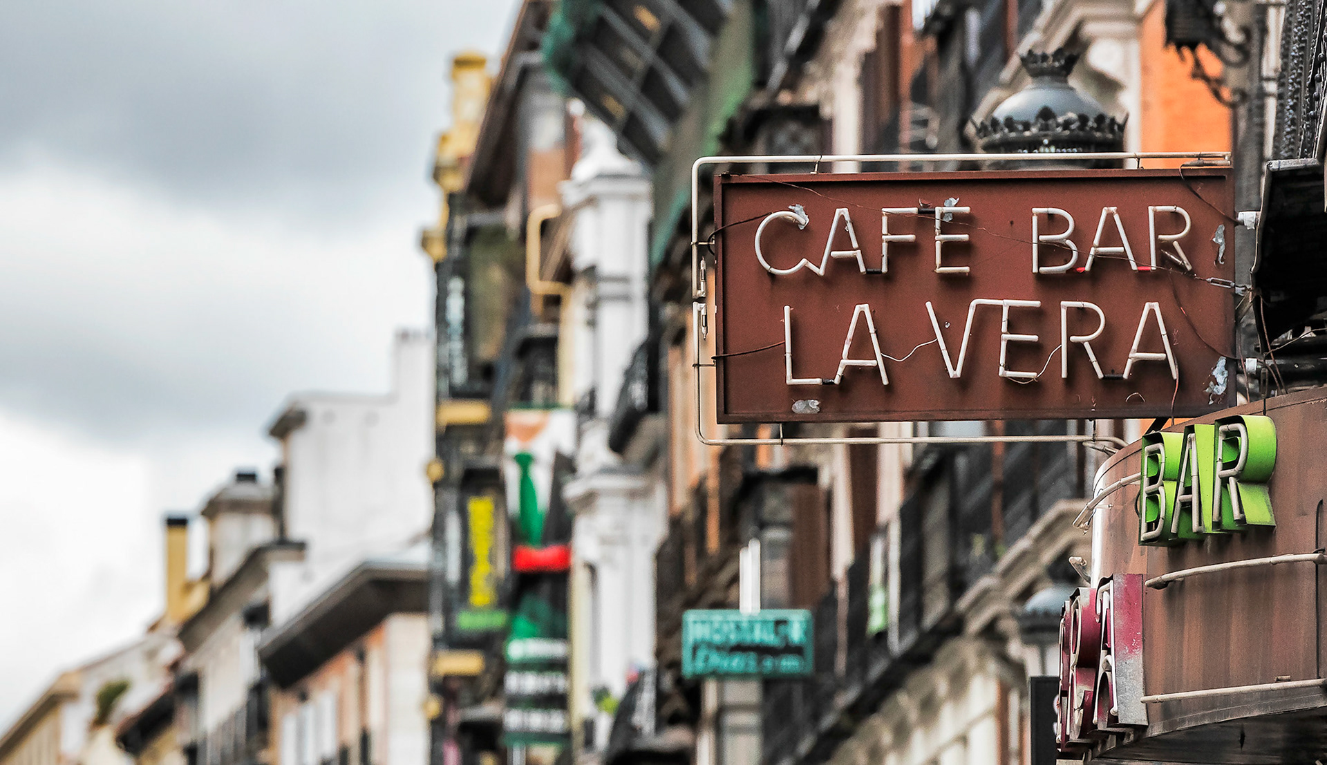 Cafe Bar Lavera is a short walk from the center of Spanish Government in Madrid, Spain.