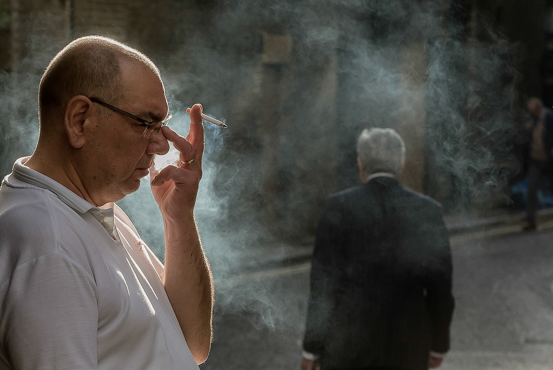 Mayfair, London smoke break