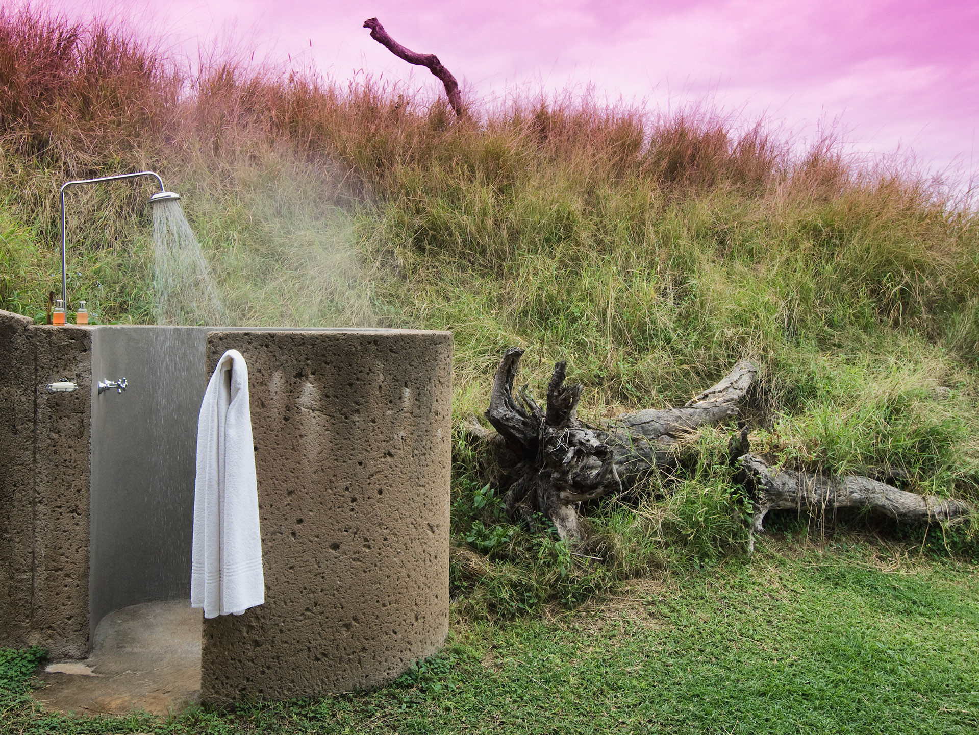 Sabi Sabi Earth Lodge shower