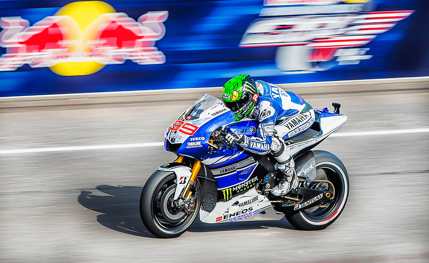 2013 MotoGP Indy Photos: Jorge Lorenzo on a blast down the front straight during Sunday morning final warm up at the 2013 Red Bull Indianapolis MotoGP