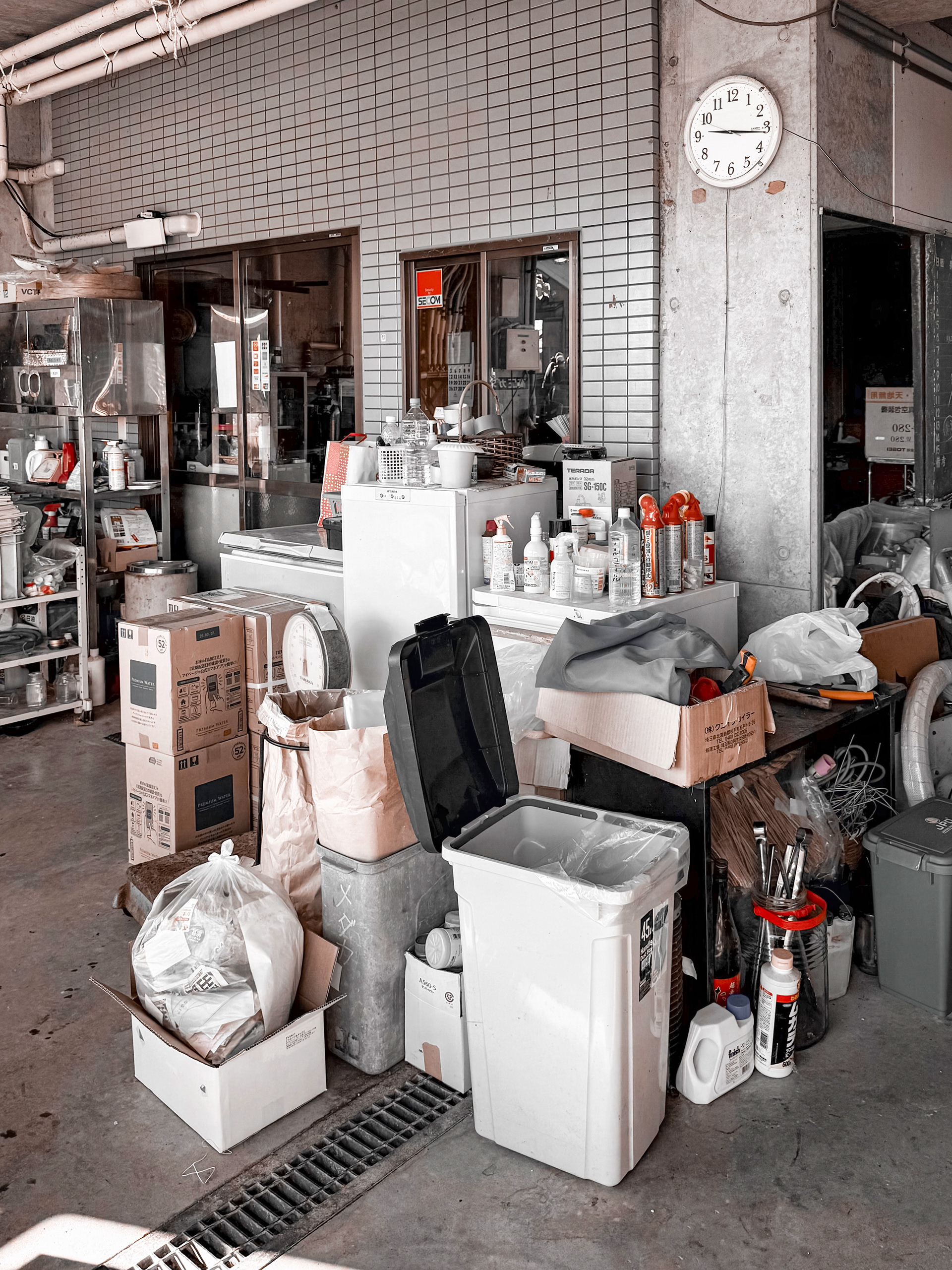 The office and meds at Suda Kai Koi Farm