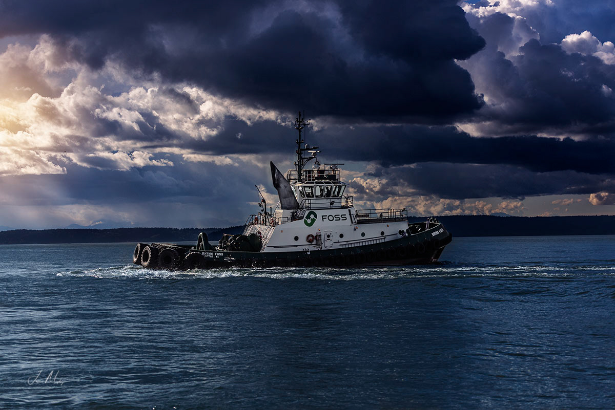 Tug Brynn Foss