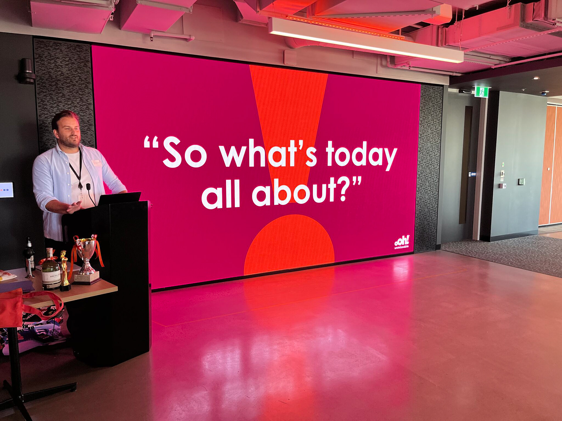 oOh!Media Melbourne Office | 1.9mm, 4.55mW x 2.55mH