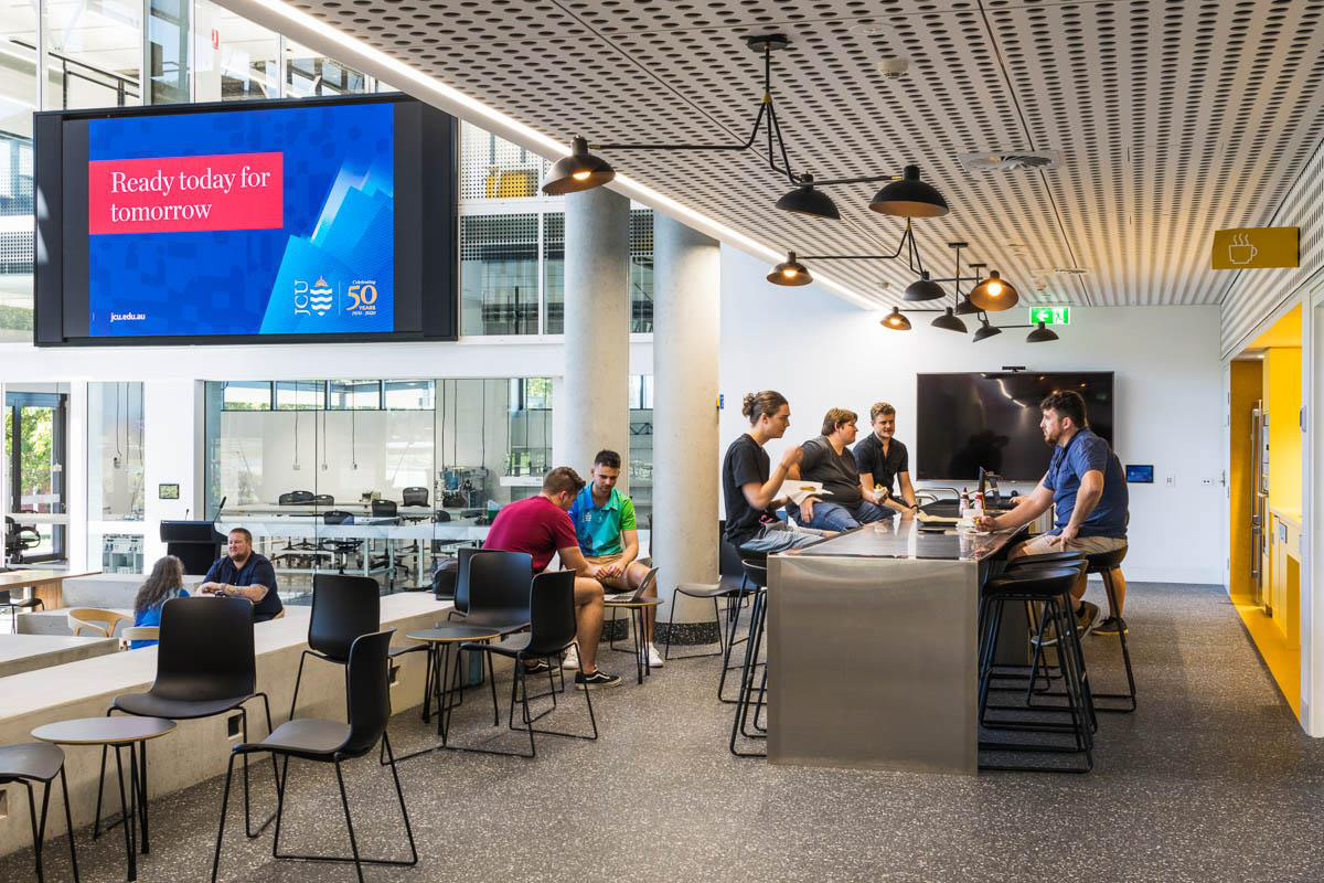 James Cook University Cairns | 3.9mm, 4.5mW x 2.5mH