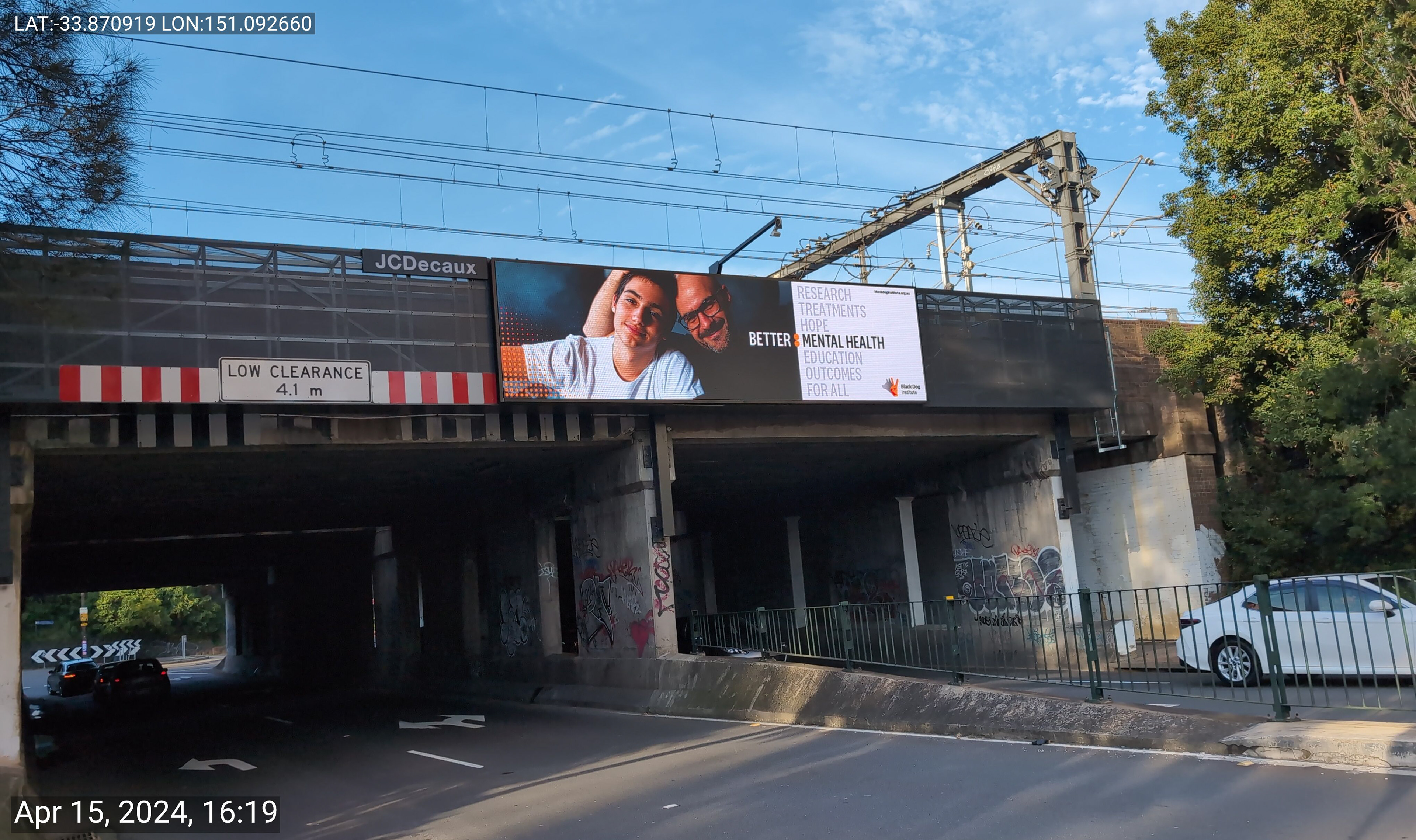 JCDecaux Raw Square | 8mm, 7.936mW x 2.048mH