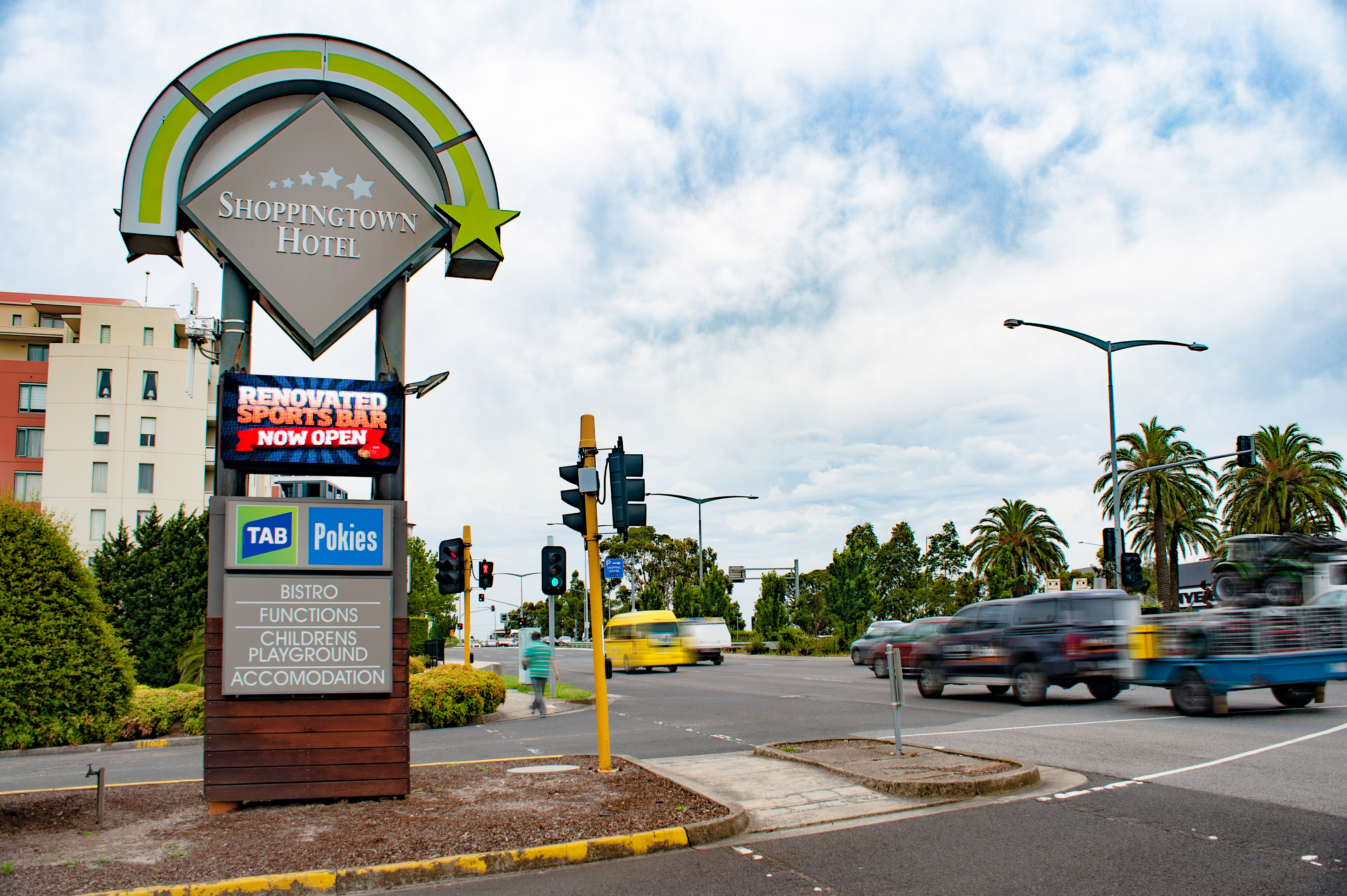 Shoppingtown Hotel | 12v6mm, 1.5mW x 075mH