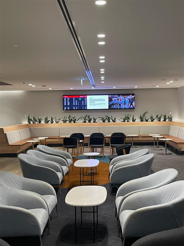 oOh! Media Melbourne Qantas Lounge | 1.2mm | 3.6mW x 0.675mH