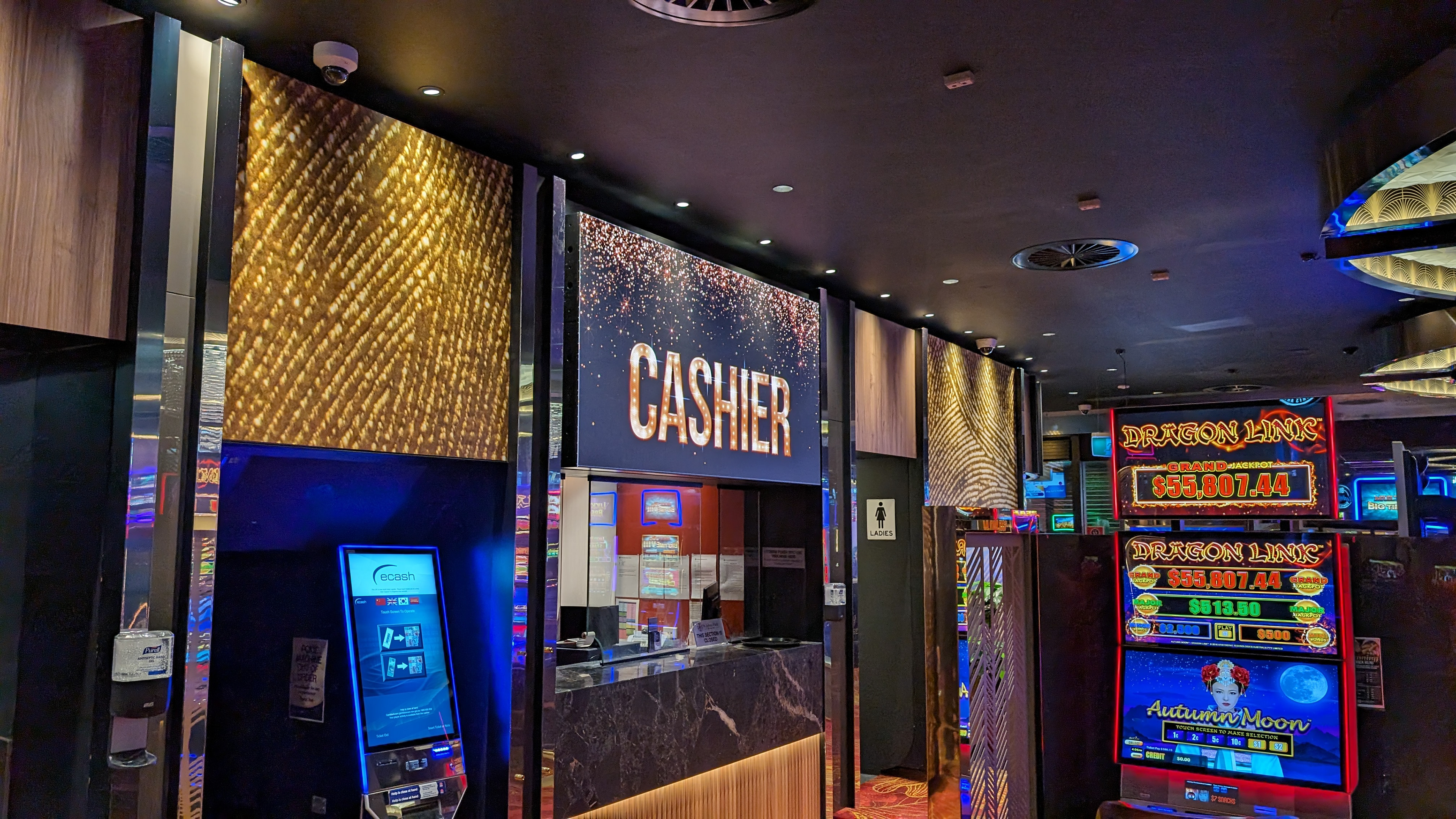 St Johns Park Bowling Club | 2.5mm 2 Cashier Screens and 1 Ticker