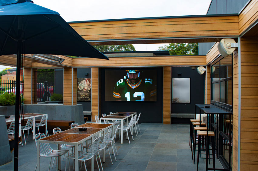 Pascoe Vale Hotel | 5mm, 2.5mW x 1.5mH