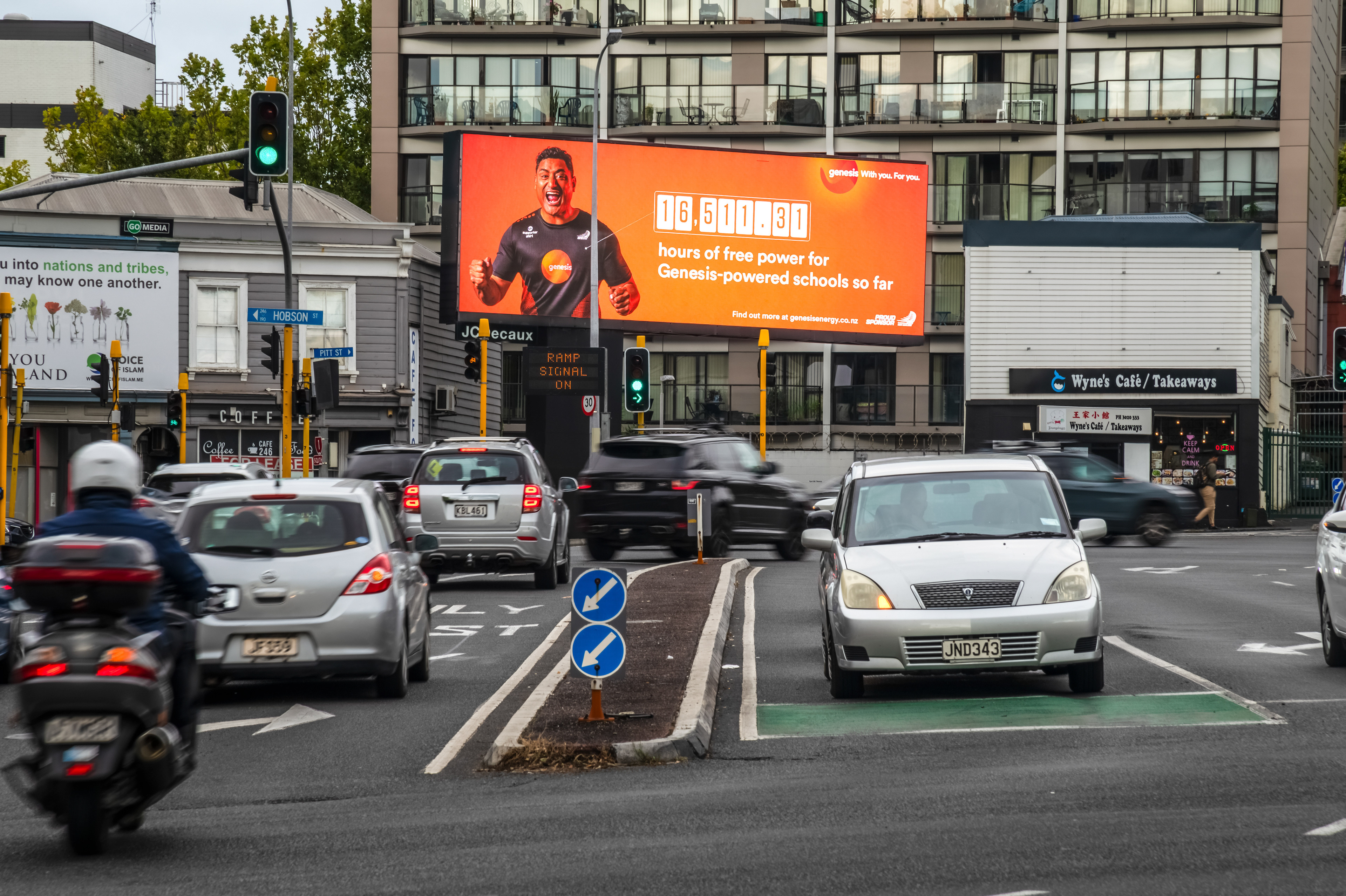 JCDecaux Pitt Street | 10mm, 11.84mW x 3.84mH