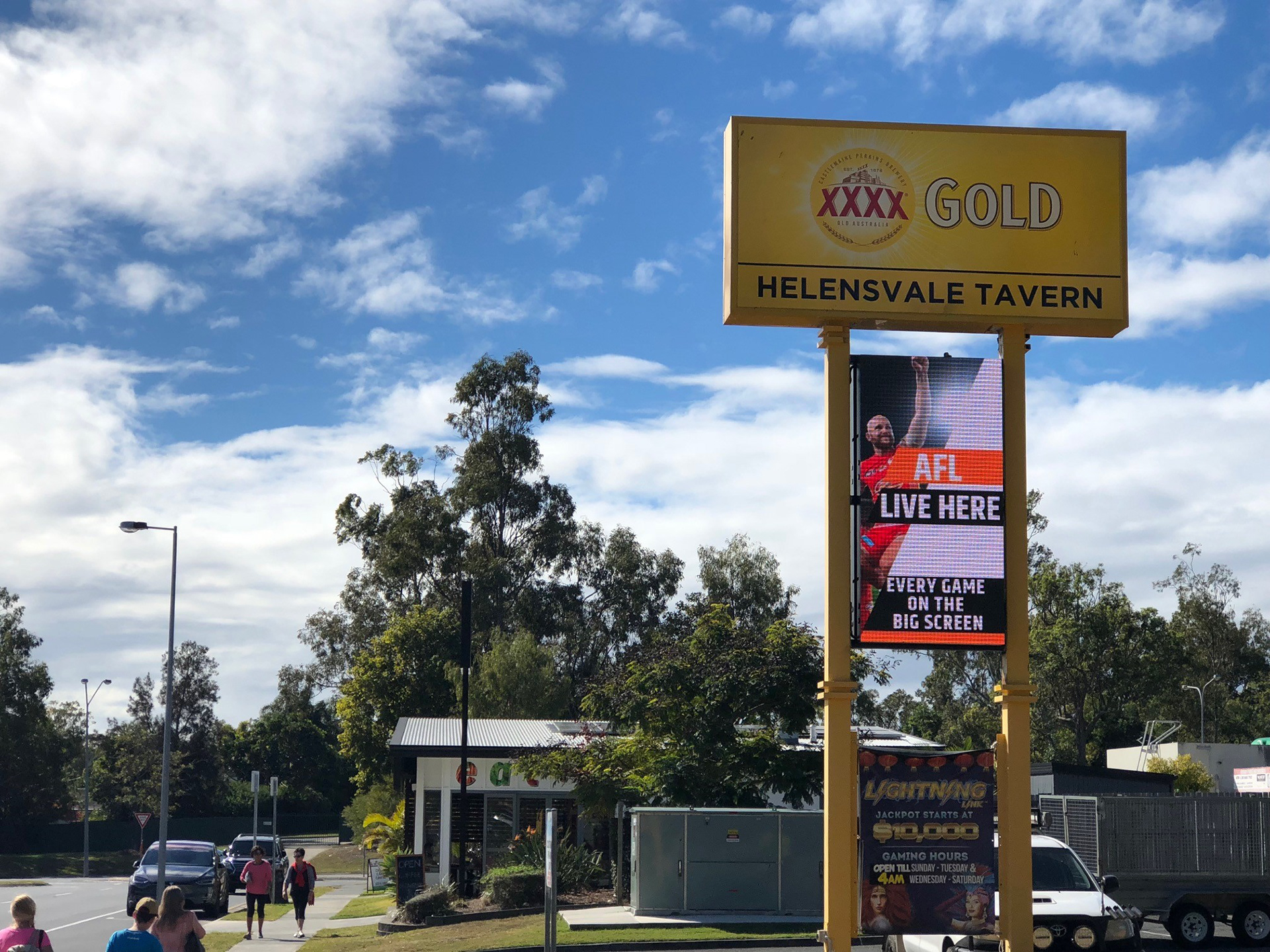 Helensvale Tavern | 1.56mW x 2.24mH