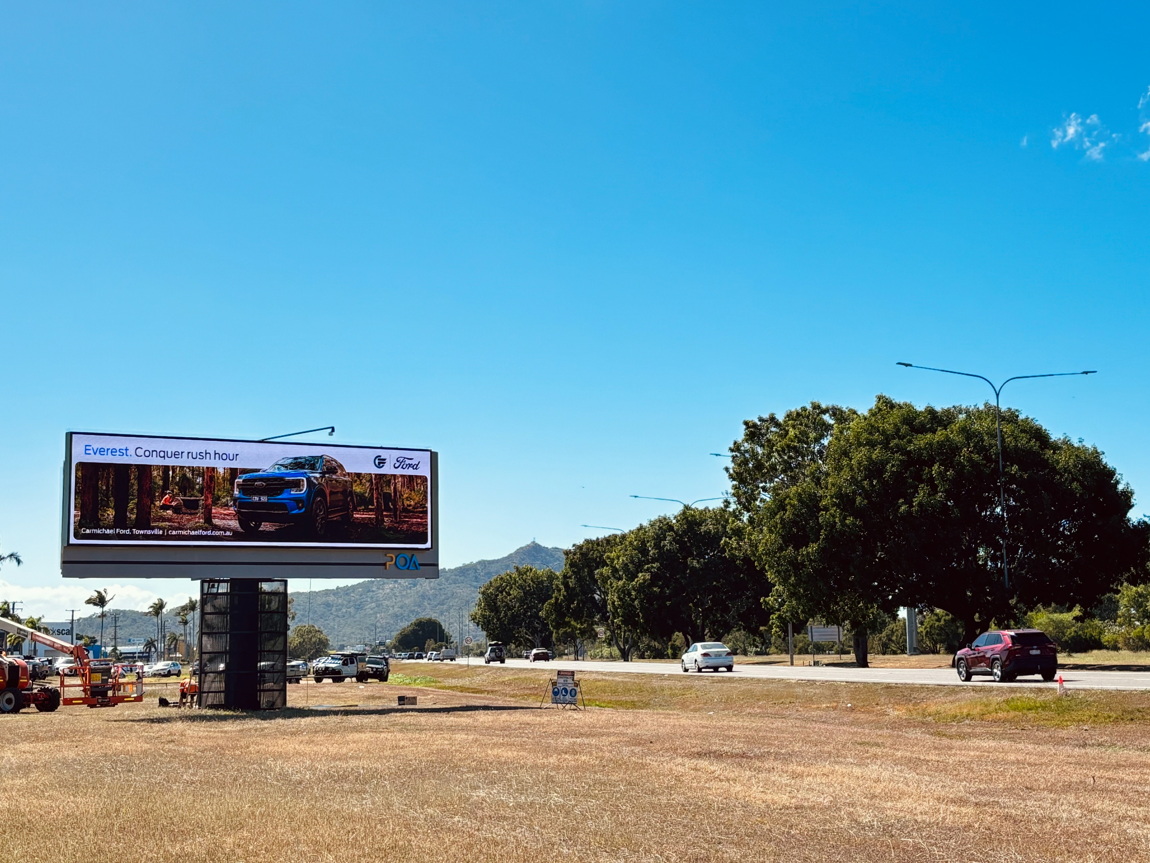 Paradise Outdoor Dalrymple Road | 10mm, 12.48mW x 3.2mH