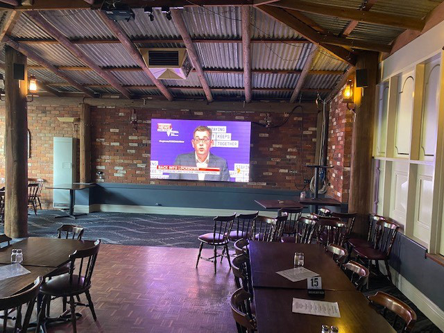 Newmarket Hotel | 2.6mm, 2.5mW x 1.5mH