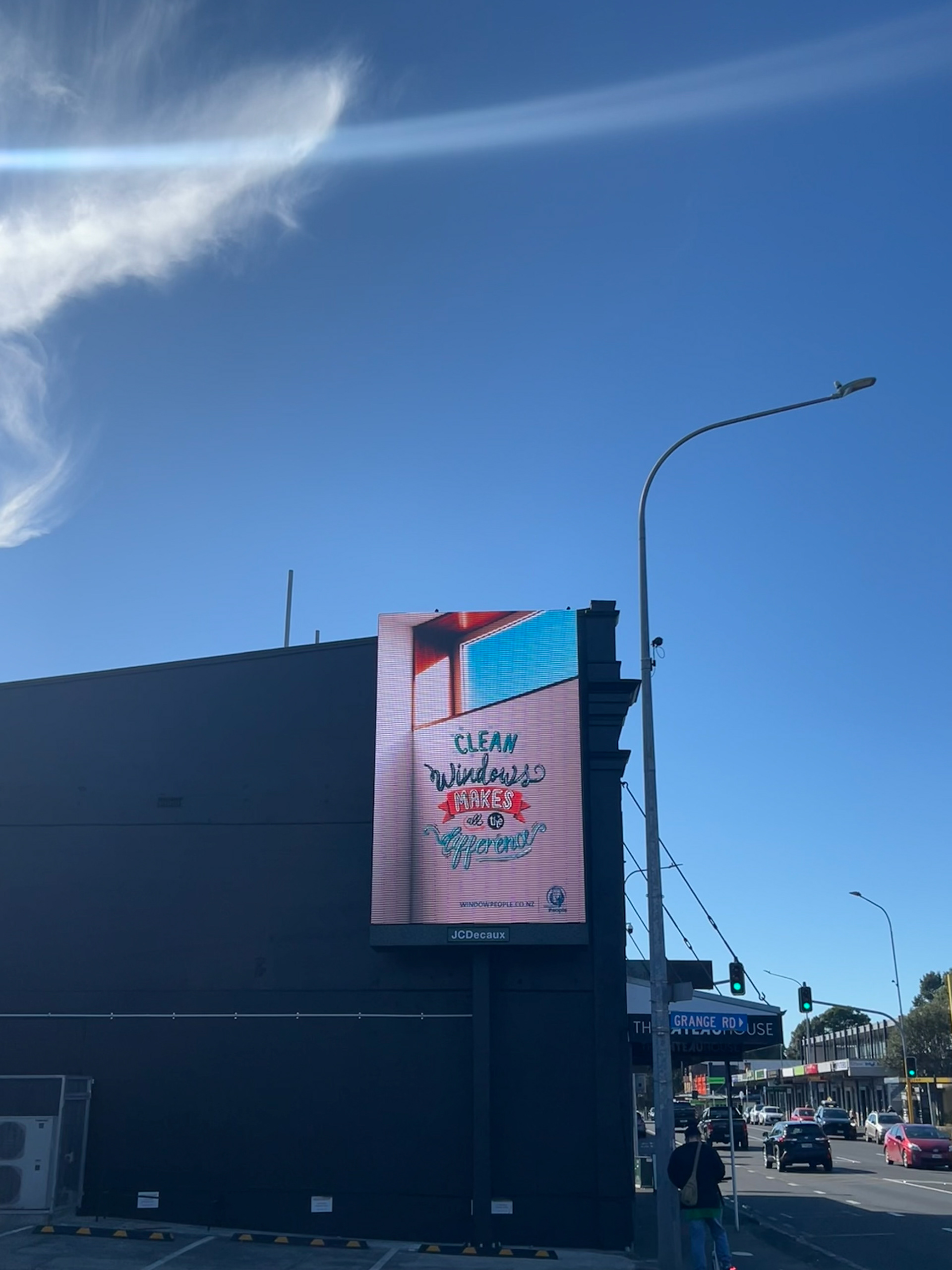 JCDecaux NZ Dominion Road | 8mm, 3.072mW x 4.736mH