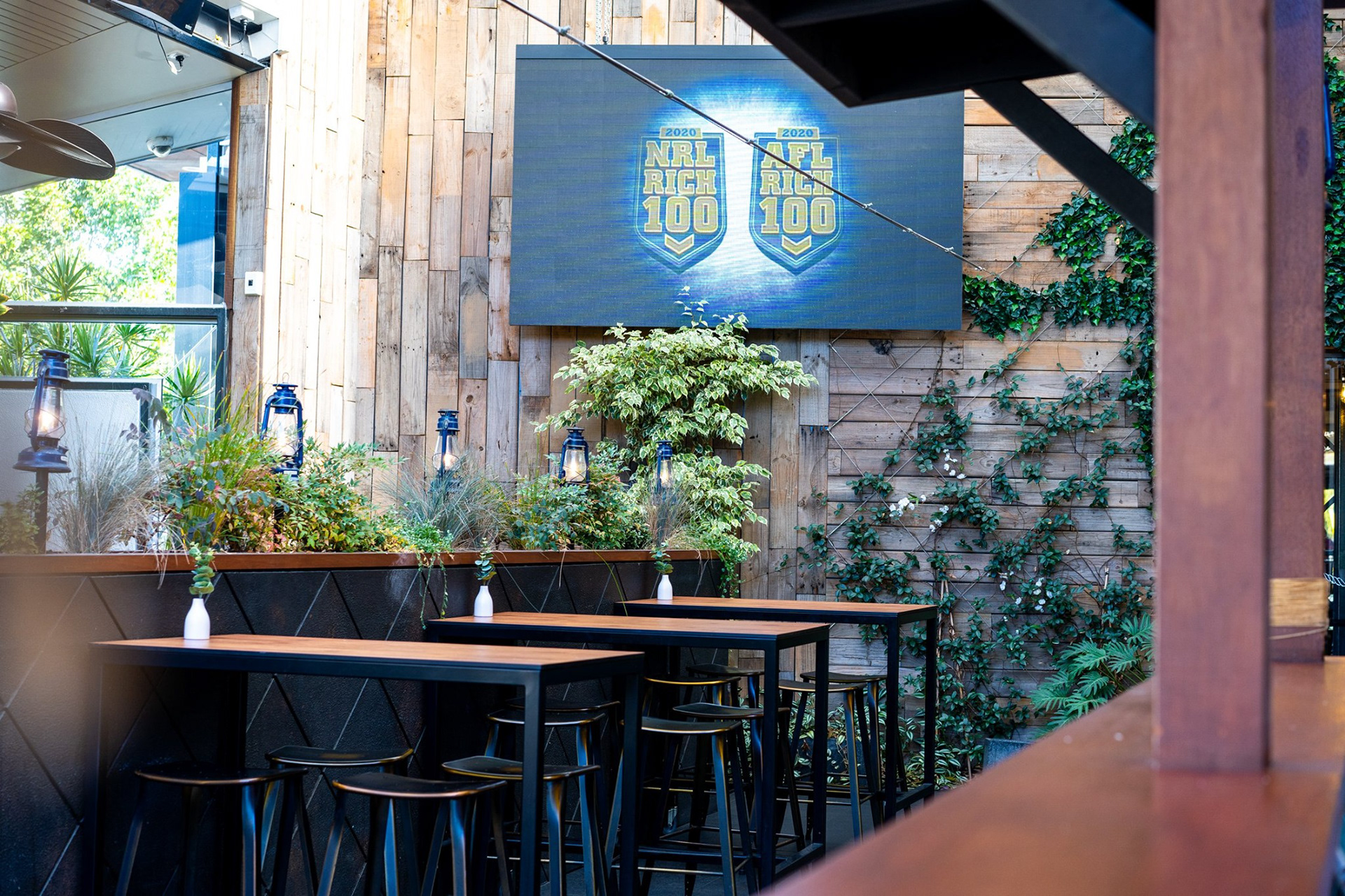 Holdfast Hotel | 2.5mW x 1.5mH