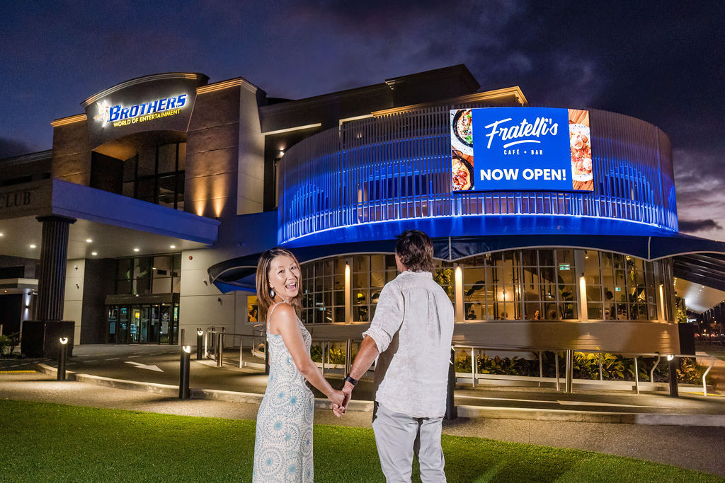 Brothers Cairns | 10mm 3.84mW x 2.24mH