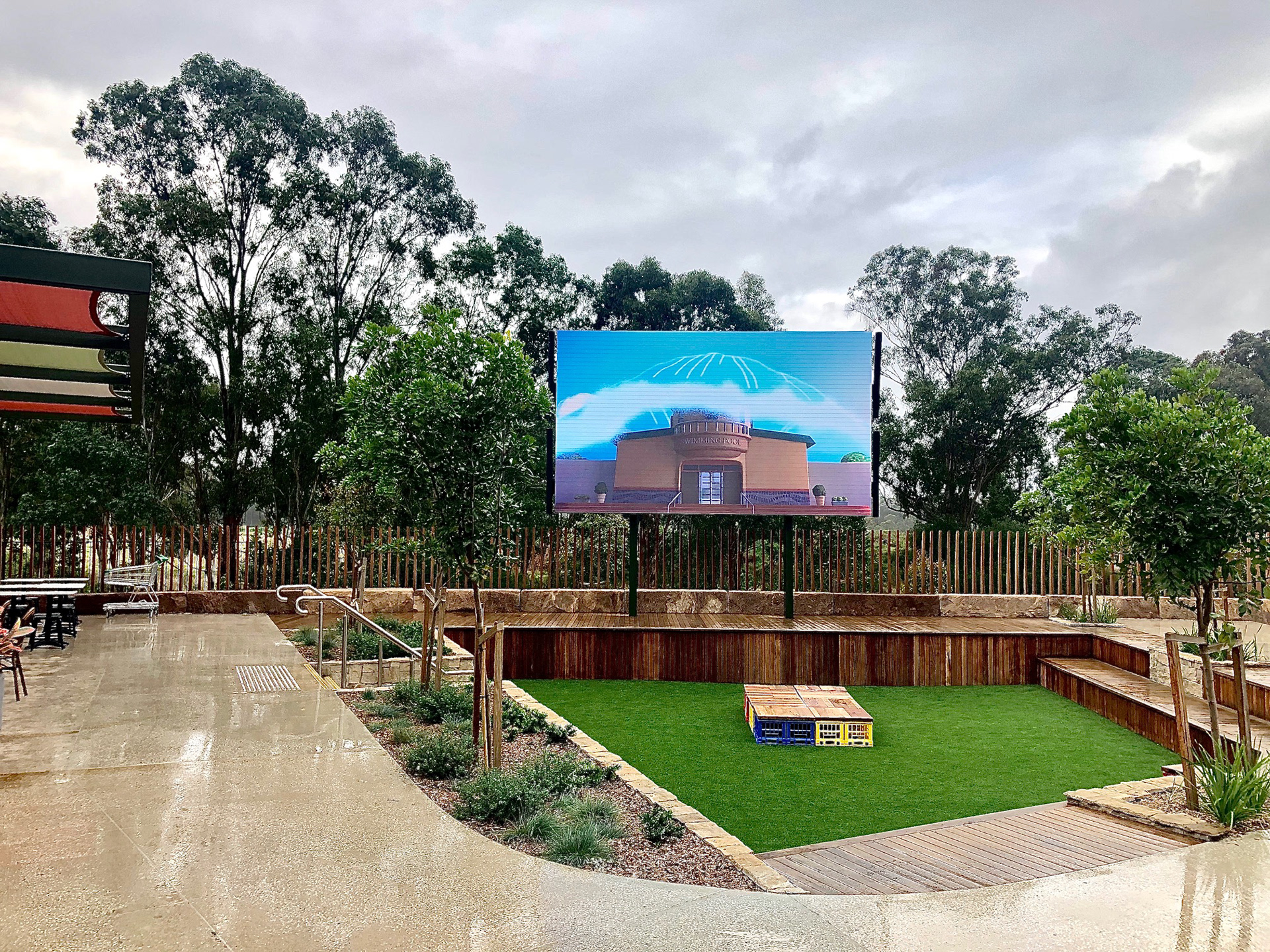 Eastern Creek Quarter (Frasers Property Group) | 3.9mm, 6mW x 3.5mH